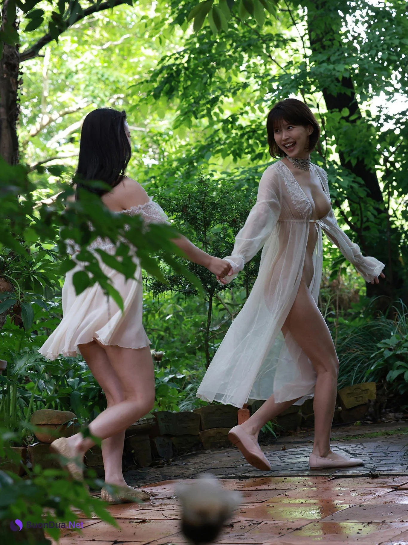 Aoi Tsukasa 葵つかさ, Nene Yoshitaka 吉高寧々, Shukan Post 2021.09.17 (週刊ポスト 2021年9月17日号) - รูปภาพ 11