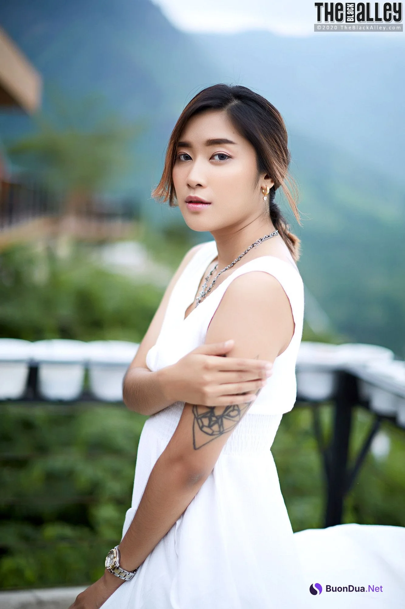 Apple The Black Alley Photobook Set.86 - Photo 10