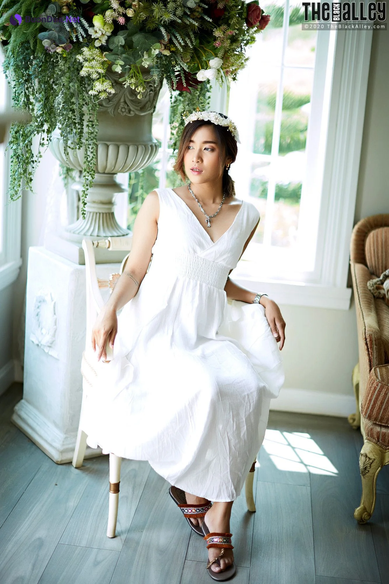 Apple The Black Alley Photobook Set.86 - Photo 3
