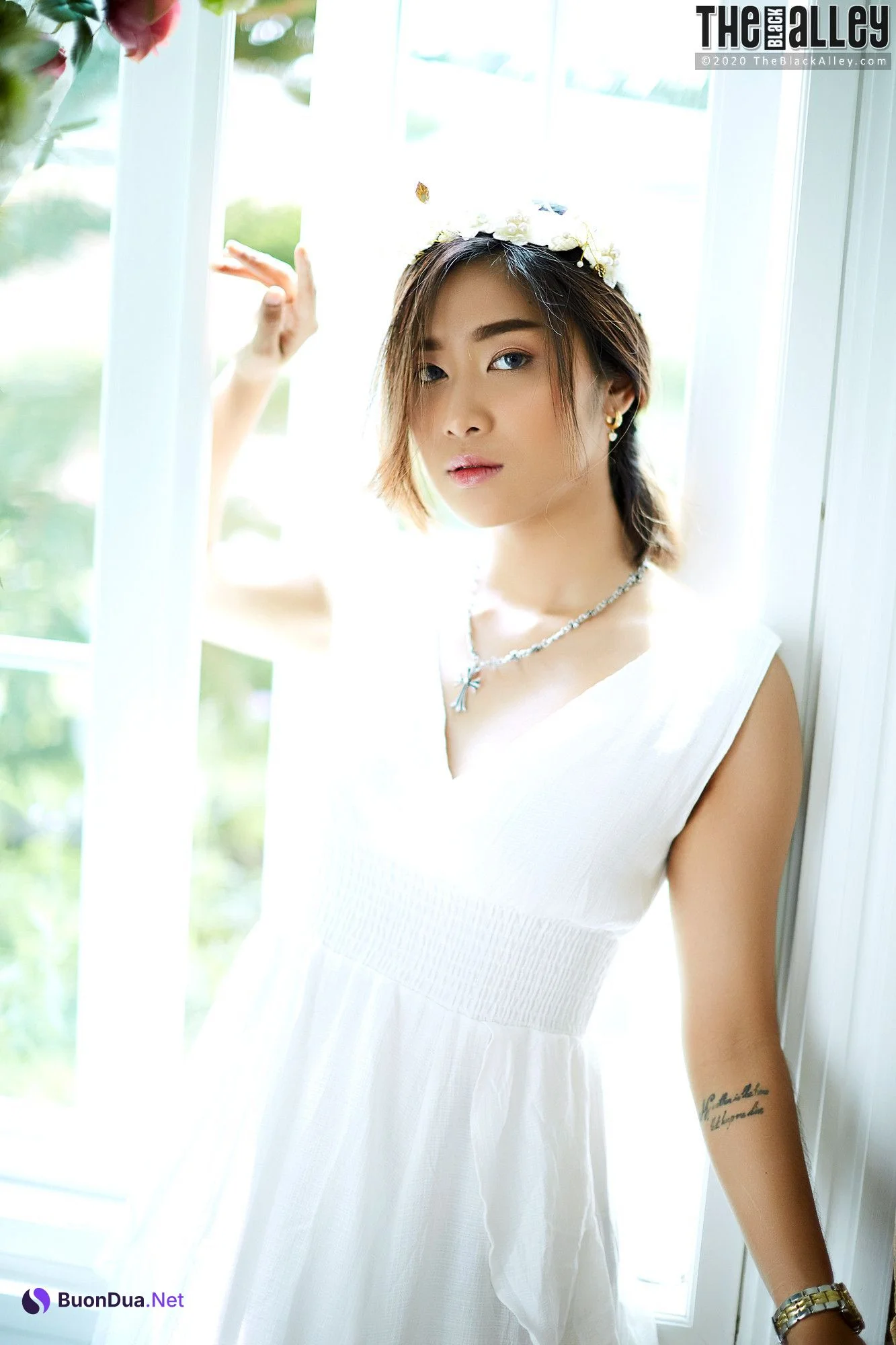 Apple The Black Alley Photobook Set.86 - Photo 6