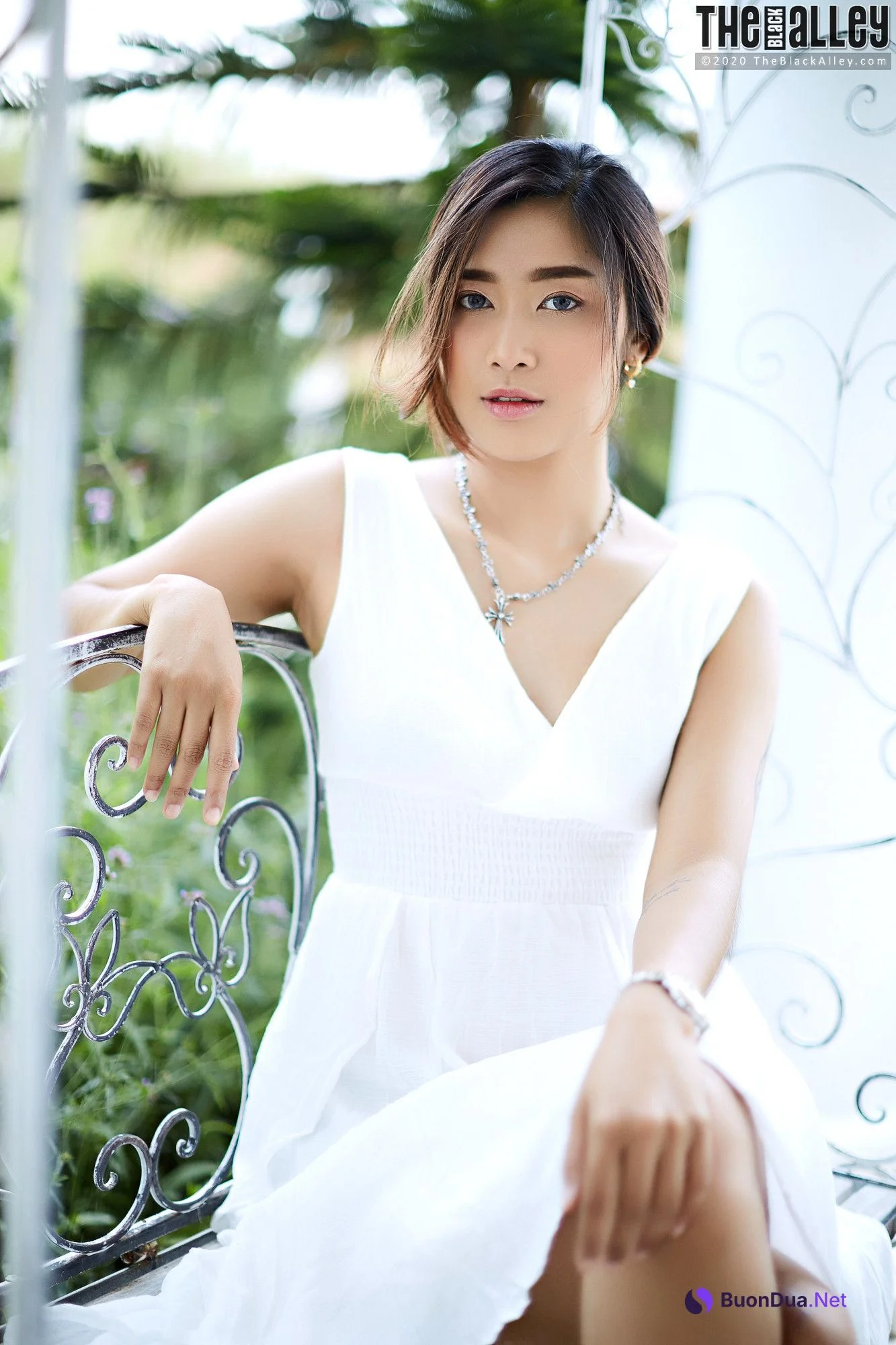 Apple The Black Alley Photobook Set.86 - Photo 8