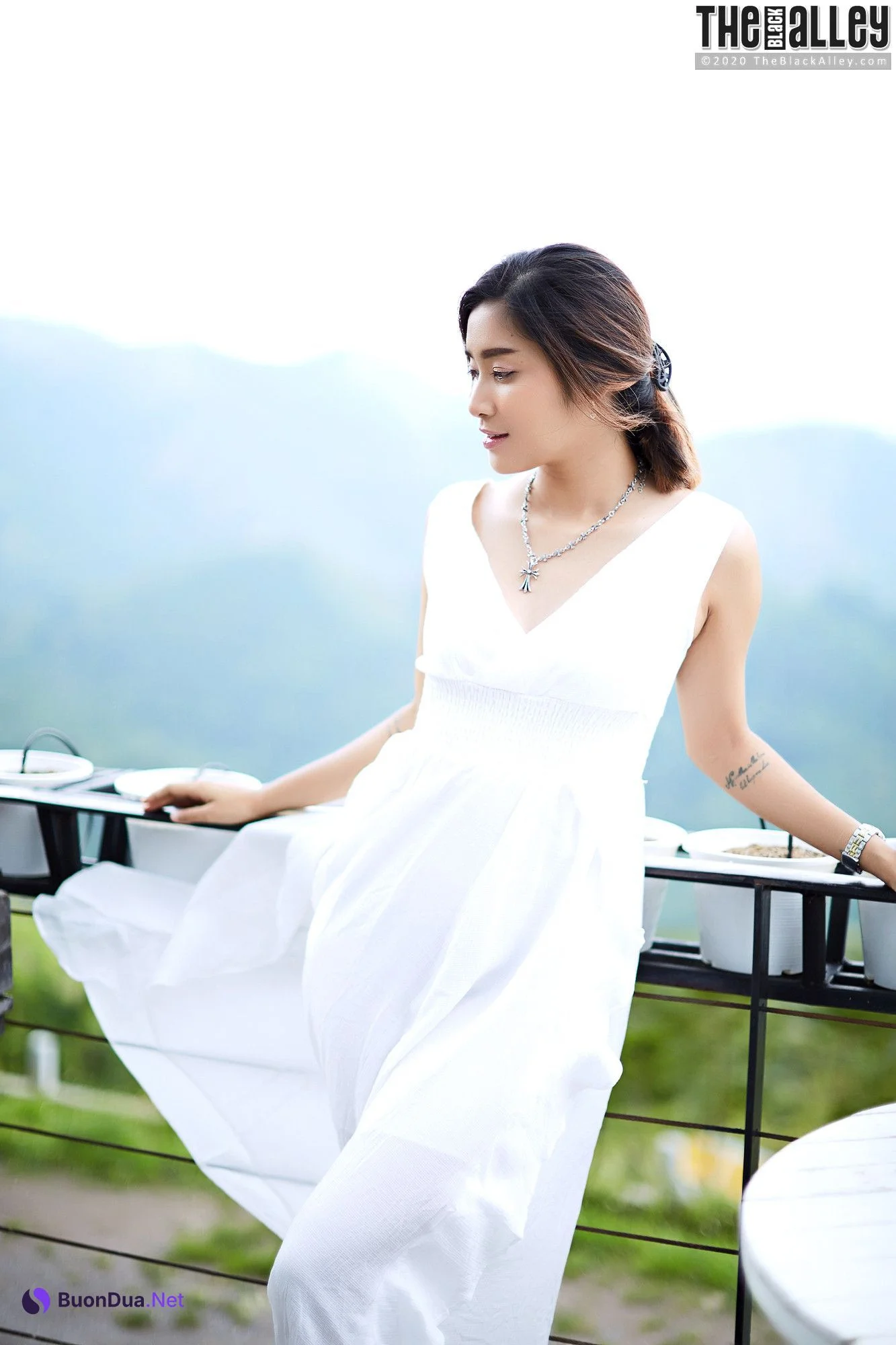Apple The Black Alley Photobook Set.86 - Photo 9