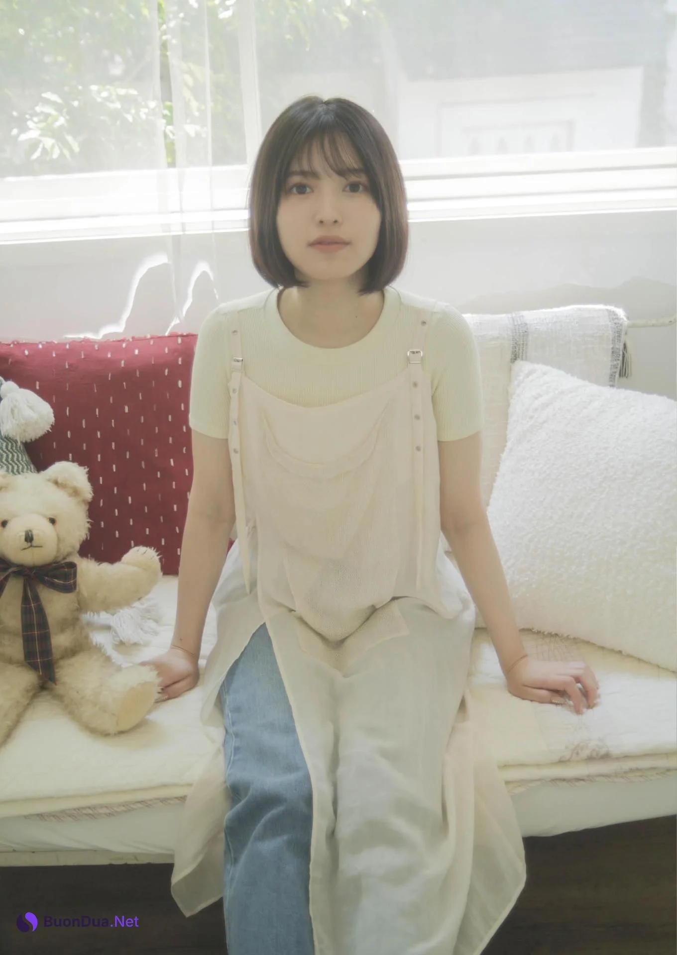 Arai Shiika 新井椎夏, 1st写真集 「うれしいな」 Set.01 - Photo 2