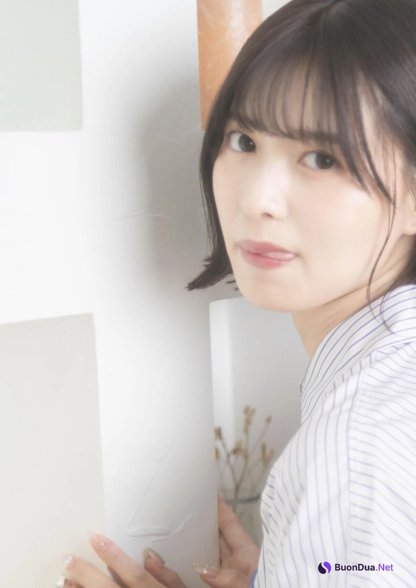 Arai Shiika 新井椎夏, 1st写真集 「うれしいな」 Set.02 - Photo 12