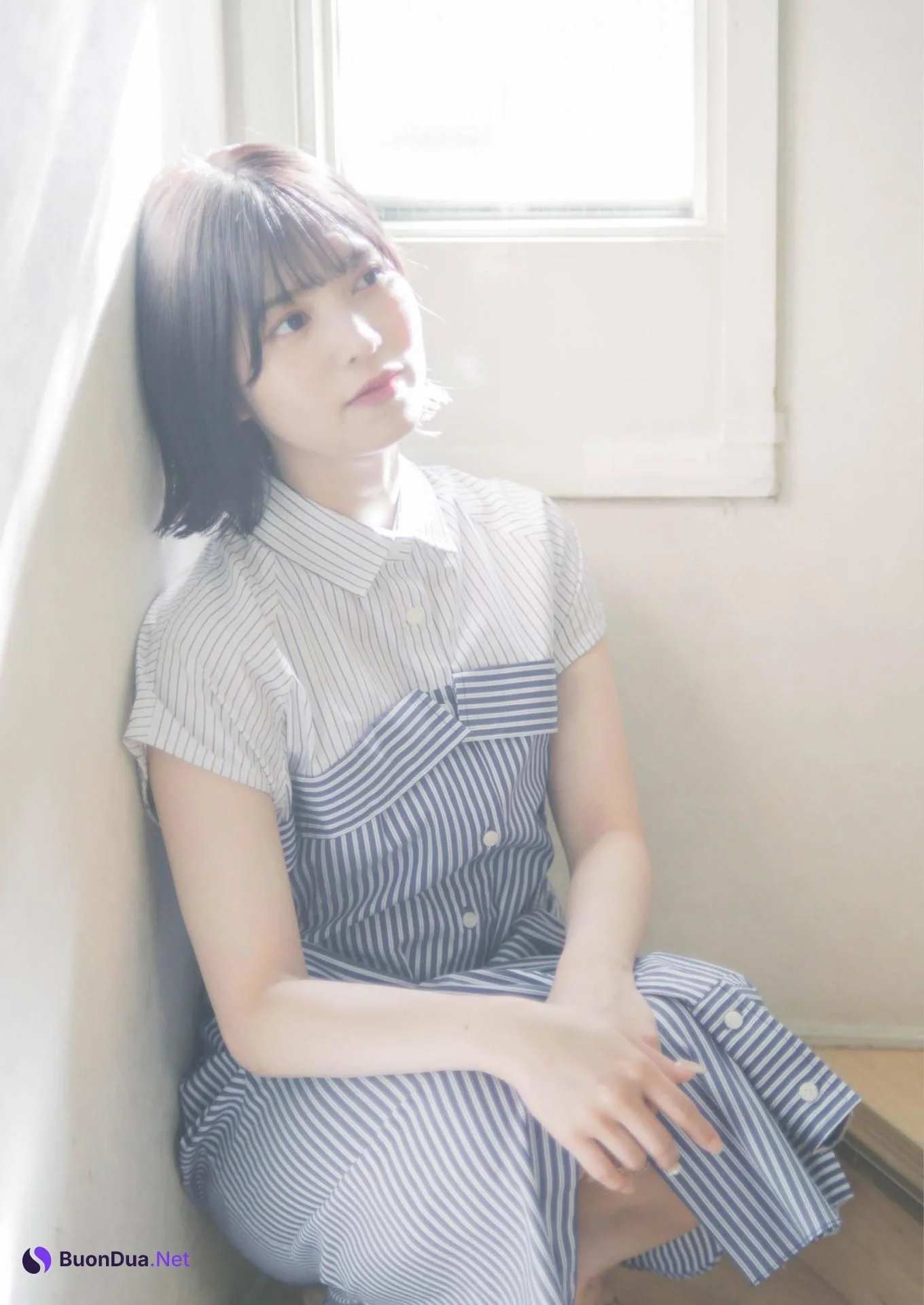Arai Shiika 新井椎夏, 1st写真集 「うれしいな」 Set.02 - Photo 2