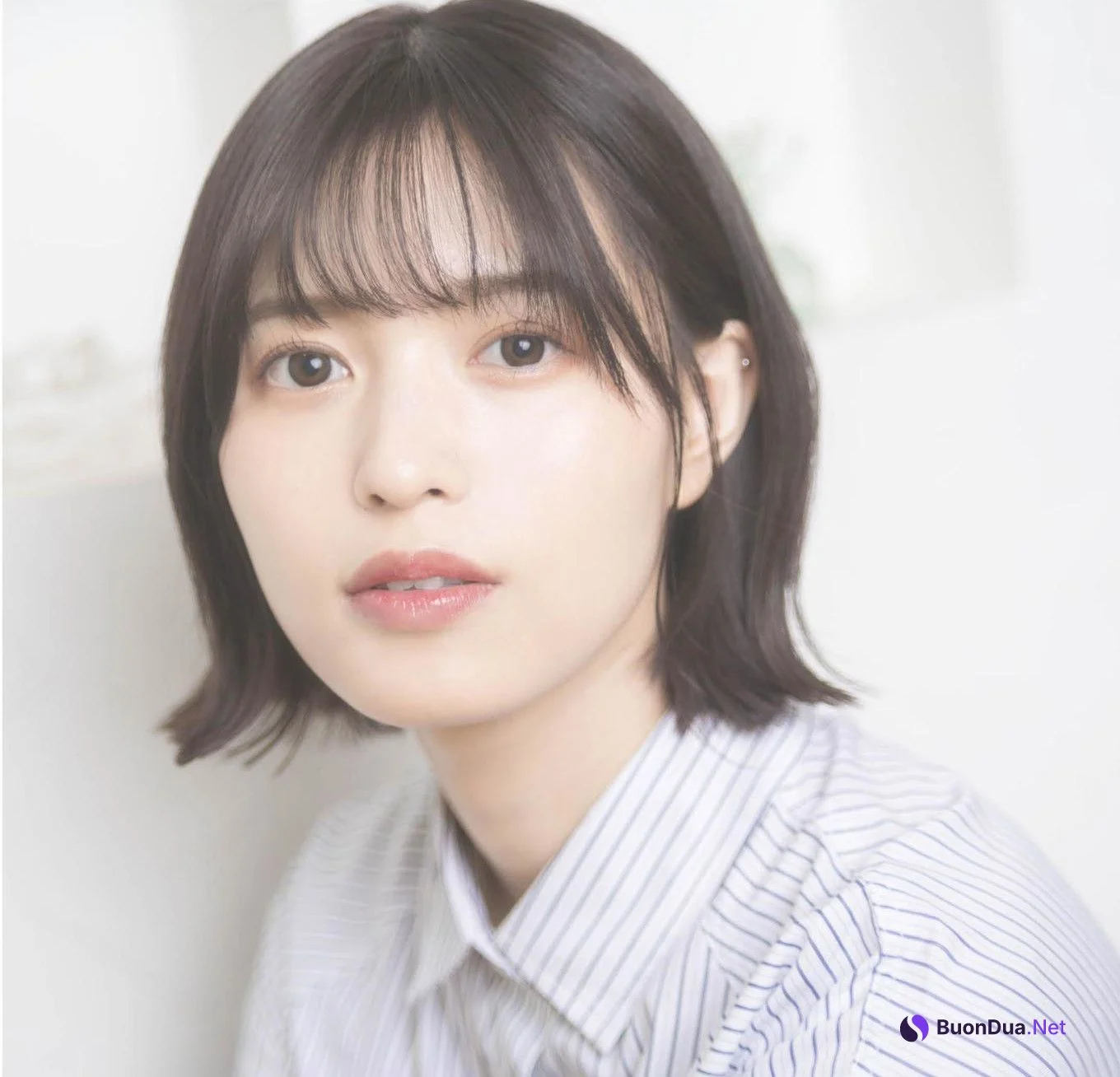 Arai Shiika 新井椎夏, 1st写真集 「うれしいな」 Set.02 - Photo 9