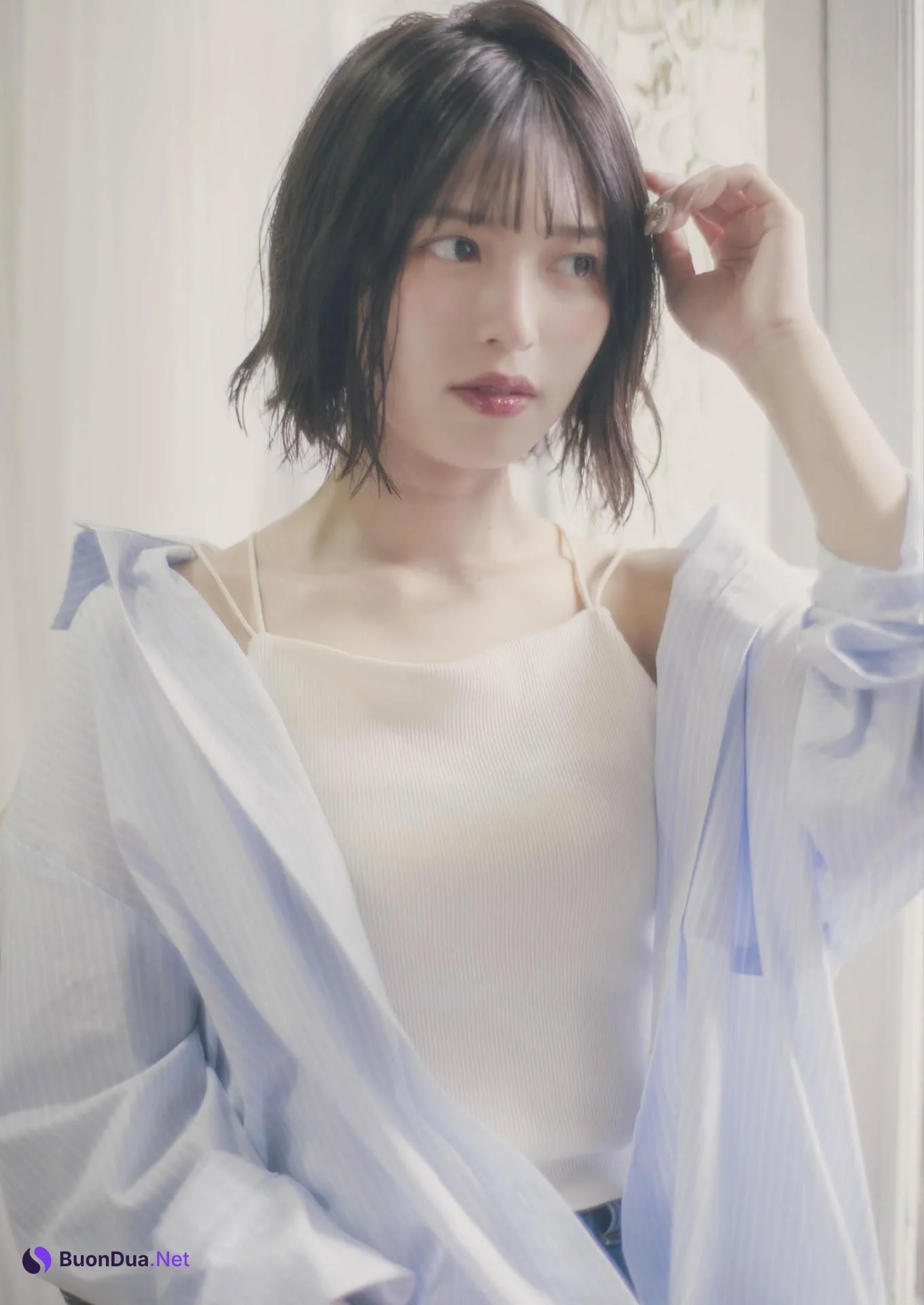 Arai Shiika 新井椎夏, 1st写真集 「うれしいな」 Set.03 - Photo 2