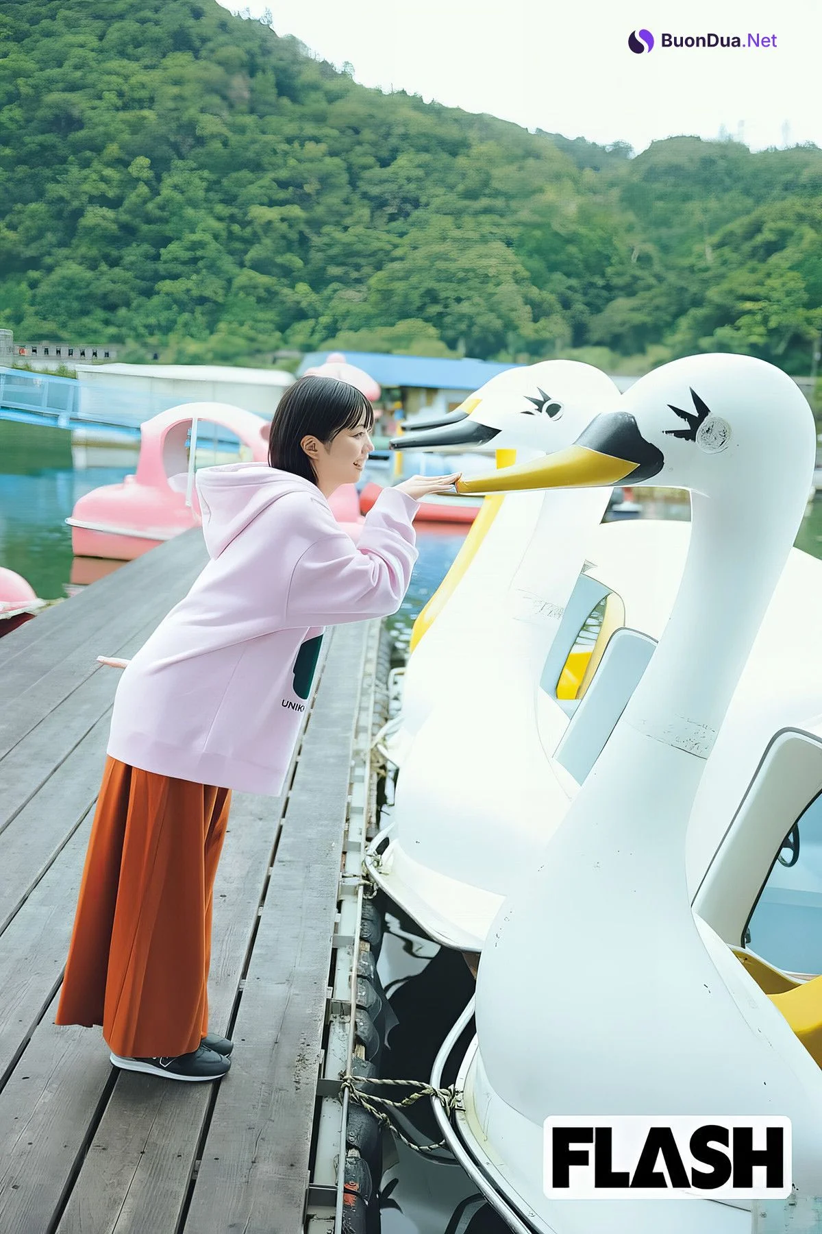 Aruno Nakanishi 中西アルノ, FLASH 2024.11.19 (フラッシュ 2024年11月19日号) - Photo 13