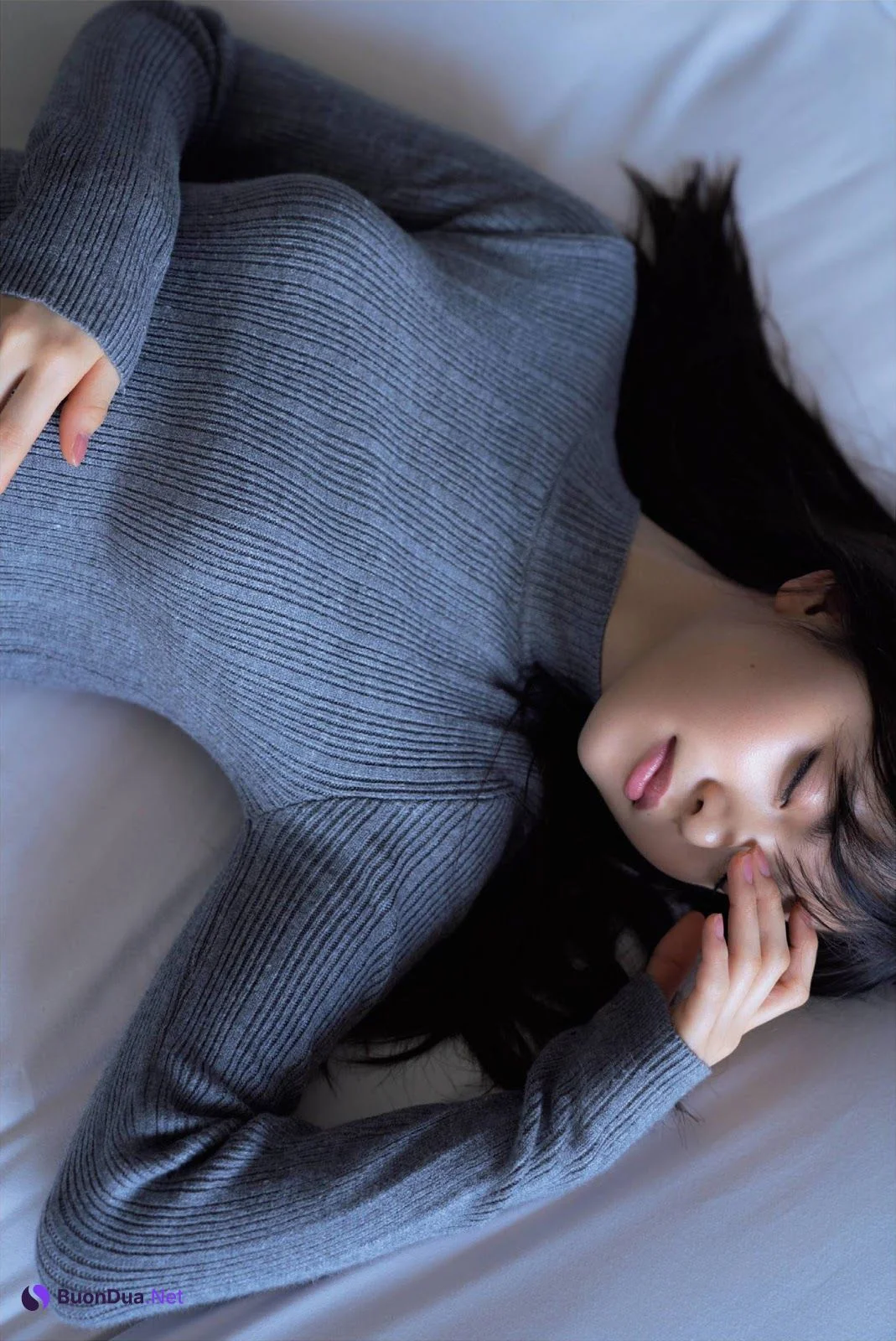 Asuka Saito 齋藤飛鳥, FRIDAY 2019.12.20 (フライデー 2019年12月20日号) - Photo 2