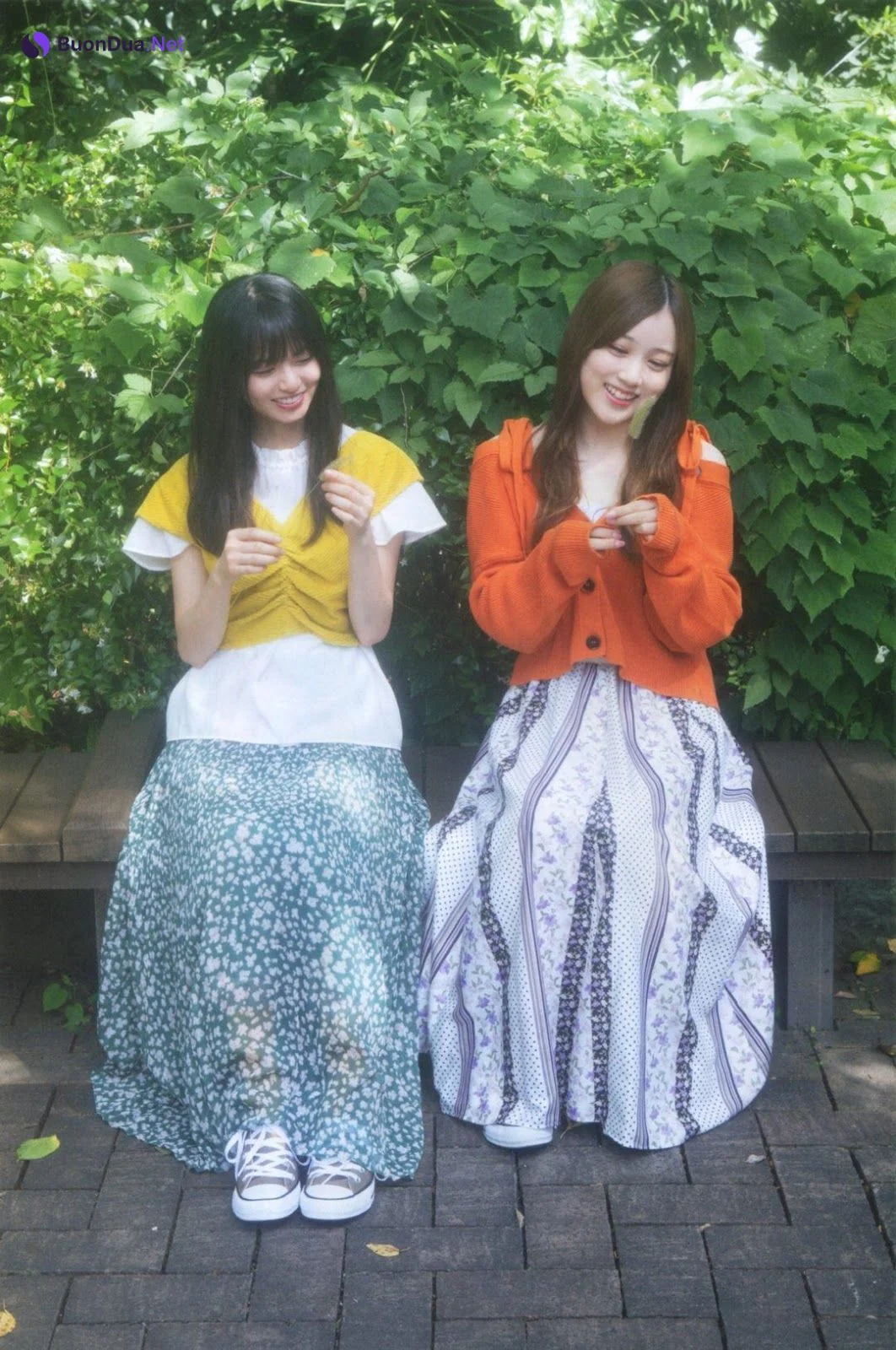 Asuka Saito 齋藤飛鳥, Minami Hoshino 星野みなみ, BUBKA 2019.11 (ブブカ 2019年11月号) - Photo 2