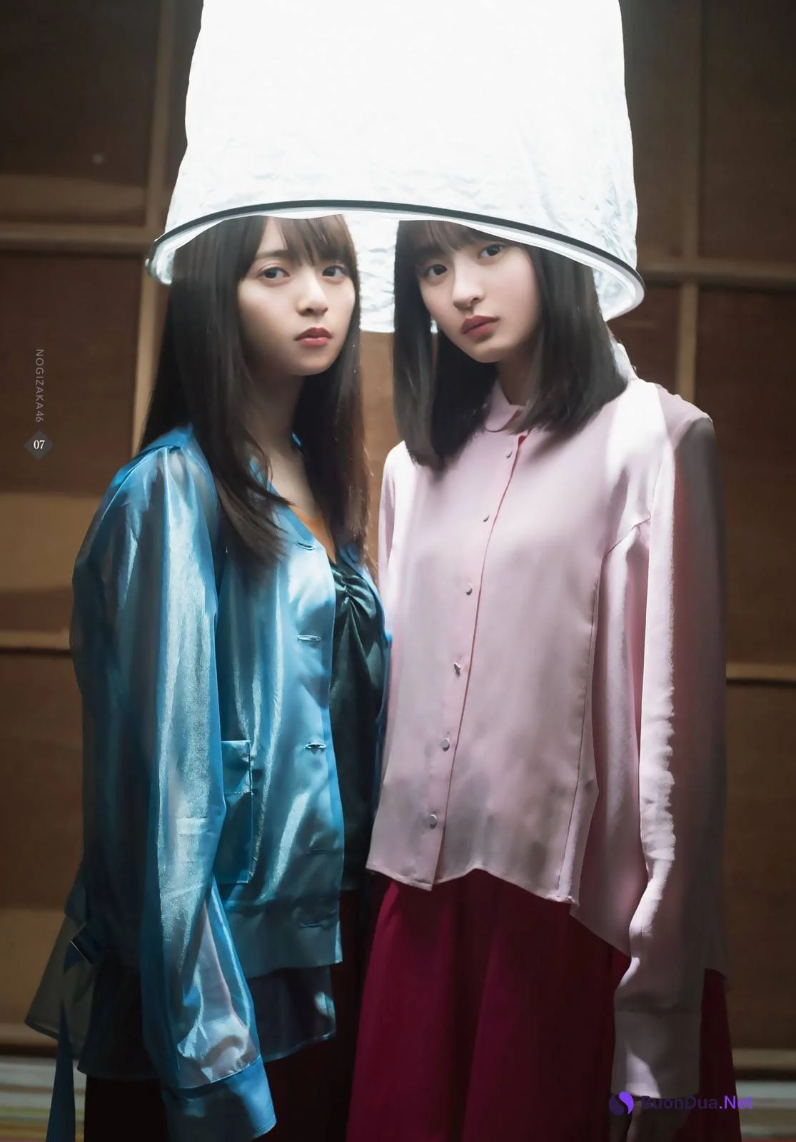 Asuka Saito 齋藤飛鳥, Sakura Endo 遠藤さくら, Shonen Magazine 2019 No.21-22 (少年マガジン 2019年21-22号) - 사진 12