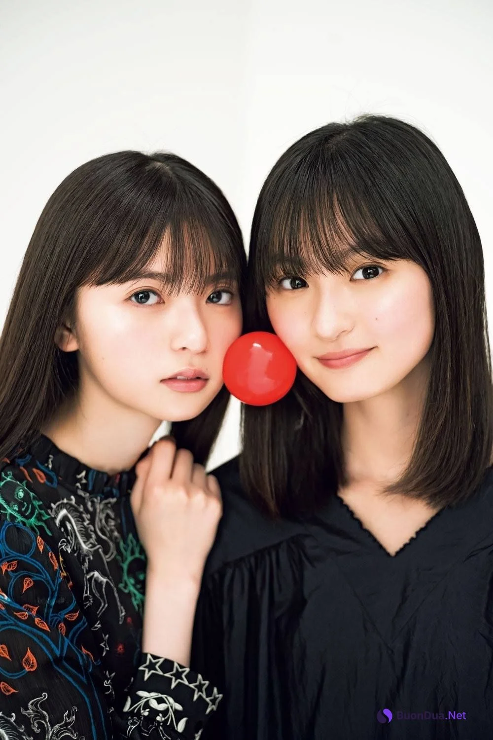 Asuka Saito 齋藤飛鳥, Sakura Endo 遠藤さくら, Shonen Magazine 2019 No.21-22 (少年マガジン 2019年21-22号) - 사진 13