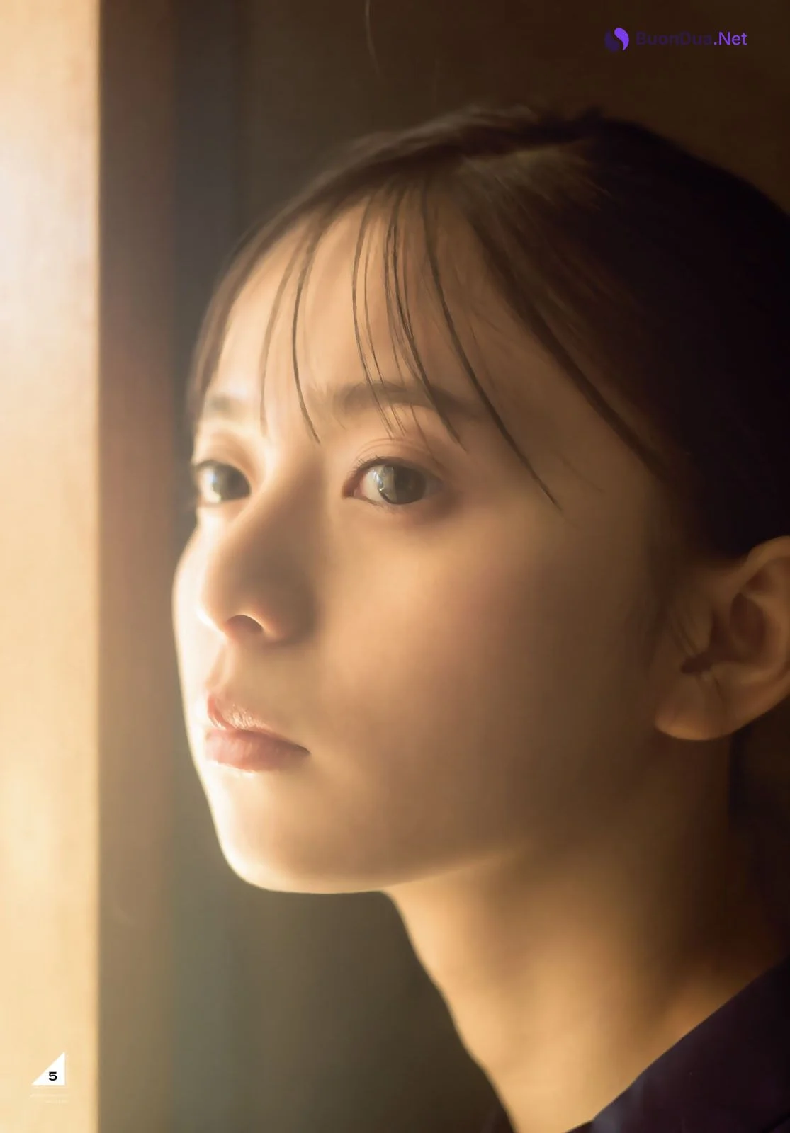 Asuka Saito 齋藤飛鳥, Shonen Magazine 2022 No.17 (週刊少年マガジン 2022年17号) - Photo 6