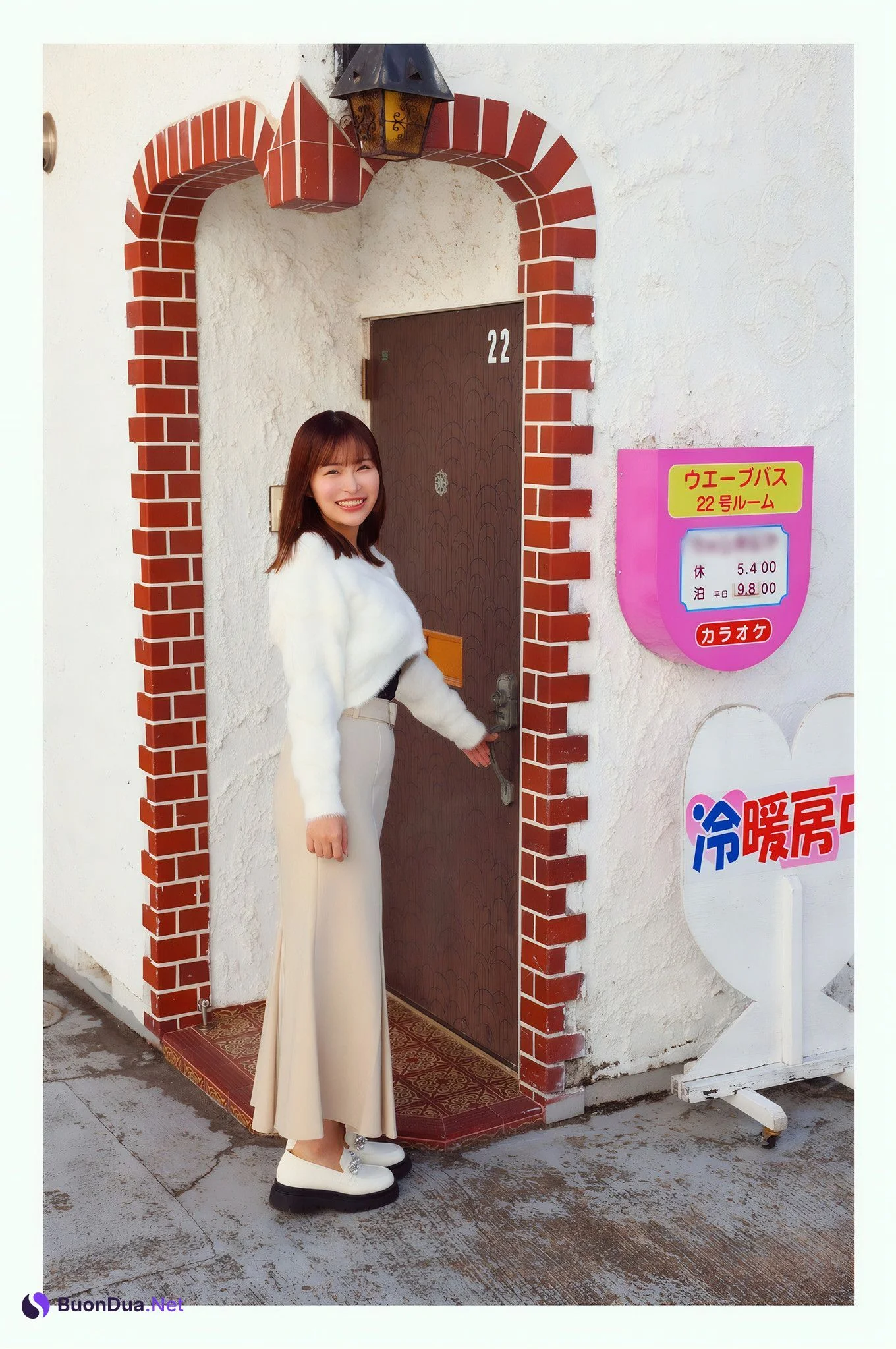Asuna Kawai 河合あすな, 写真集 ‘TAKE ME TO LOVE HOTEL！ あすなをラブホに連れてって Room.01’ Set.01 - Photo 4