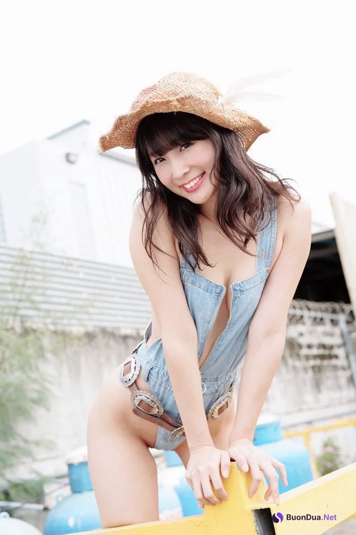 Aya Kawasaki 川崎あや, Big Comic Spirits 2019 No.23 (ビッグコミックスピリッツ 2019年23号) - Photo 10
