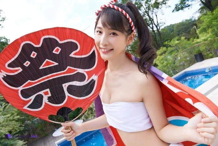 Aya Kawasaki 川崎あや, Young Jump 2019 No.47 (ヤングジャンプ 2019年47号) - Photo 12