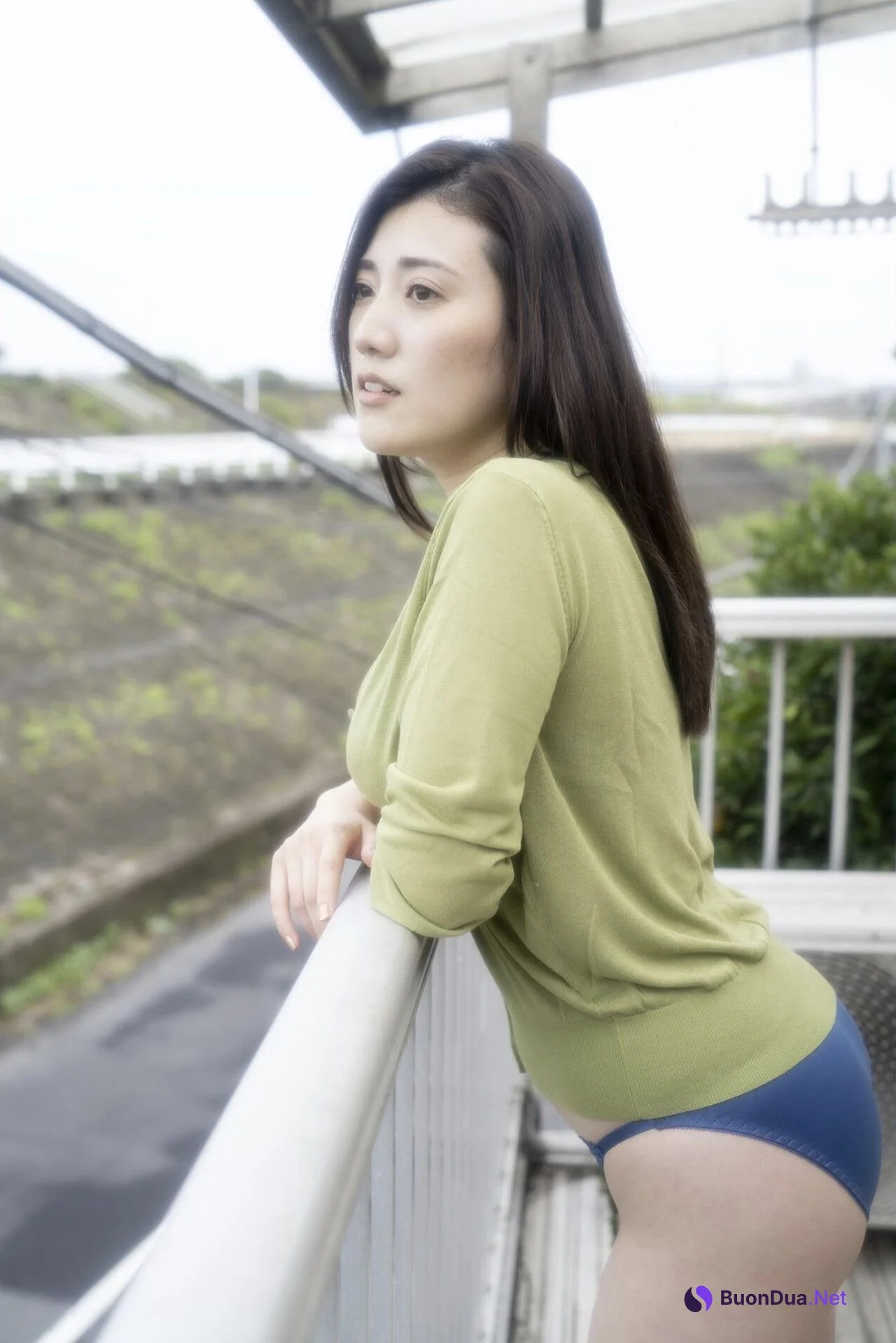 Aya Kusano 草野綾, デジタル写真集 [Exciting Girls ~もしもあのグラドルが若妻だったら~] Set.01 - Photo 7