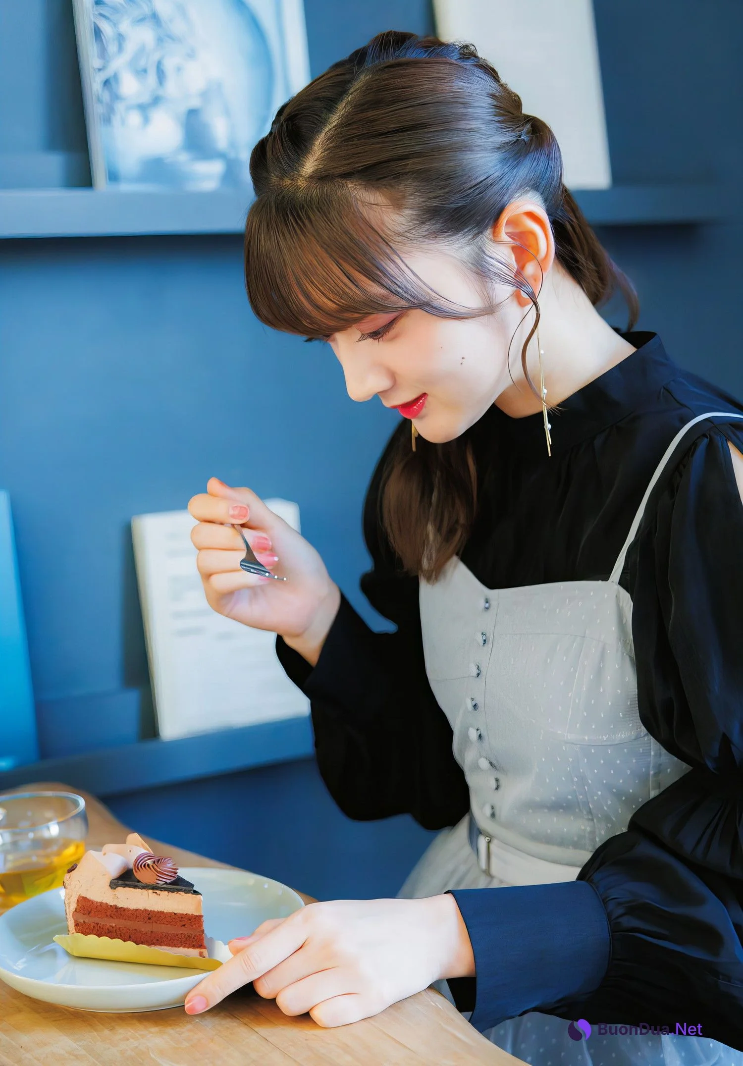 Aya Yamane 山根綺, Young Dragon Age ヤングドラゴンエイジ 2024.03 Vol.21 - Photo 6
