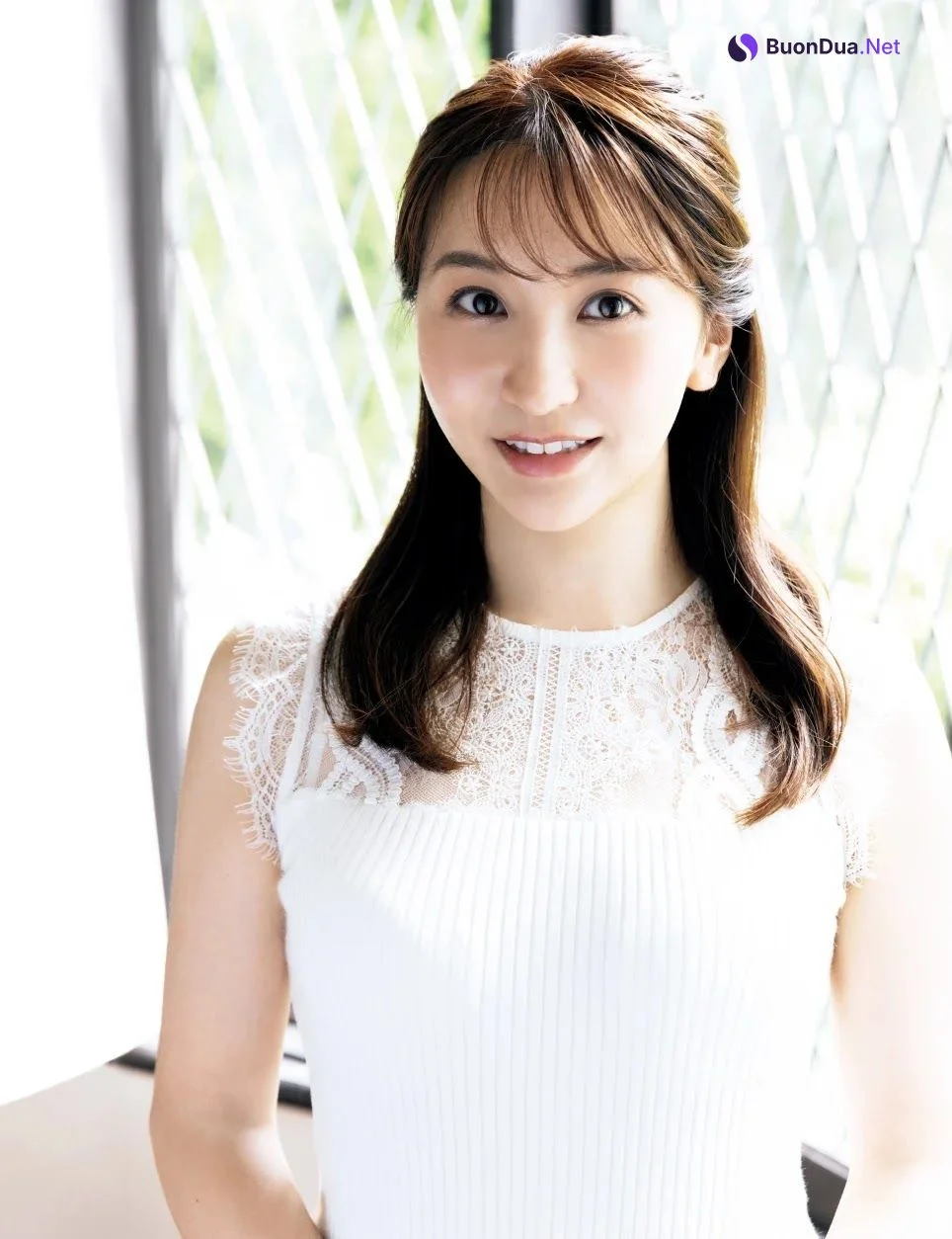 Ayae Hakamada 袴田彩会, FRIDAY 2022.12.23 (フライデー 2022年12月23日号) - รูปภาพ 6