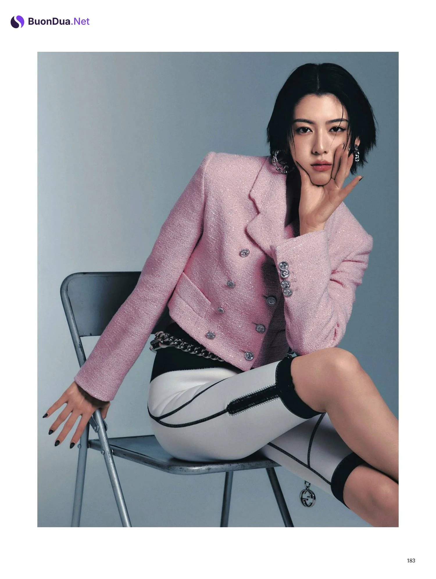Ayaka Miyoshi 三吉彩花, Harper’s Bazaar Japan ハーパーズ バザー 2024.02 - Photo 5