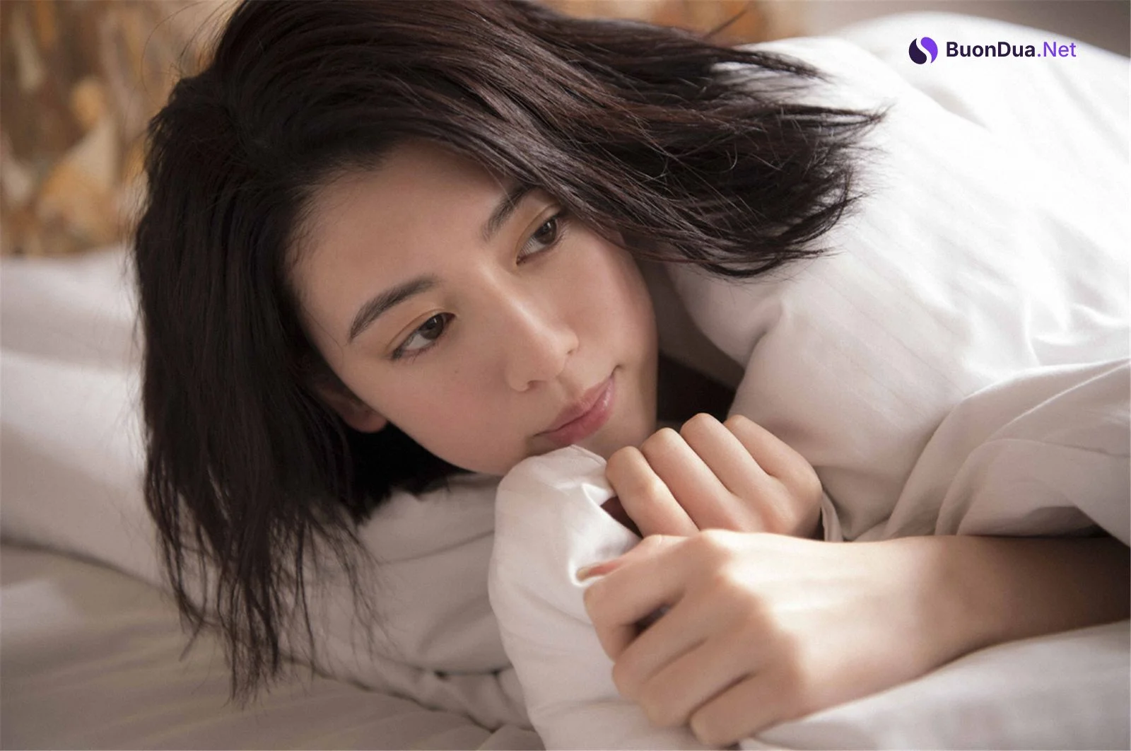 Ayaka Miyoshi 三吉彩花, デジタル写真集 「空をこえて」 Set.01 - Photo 20