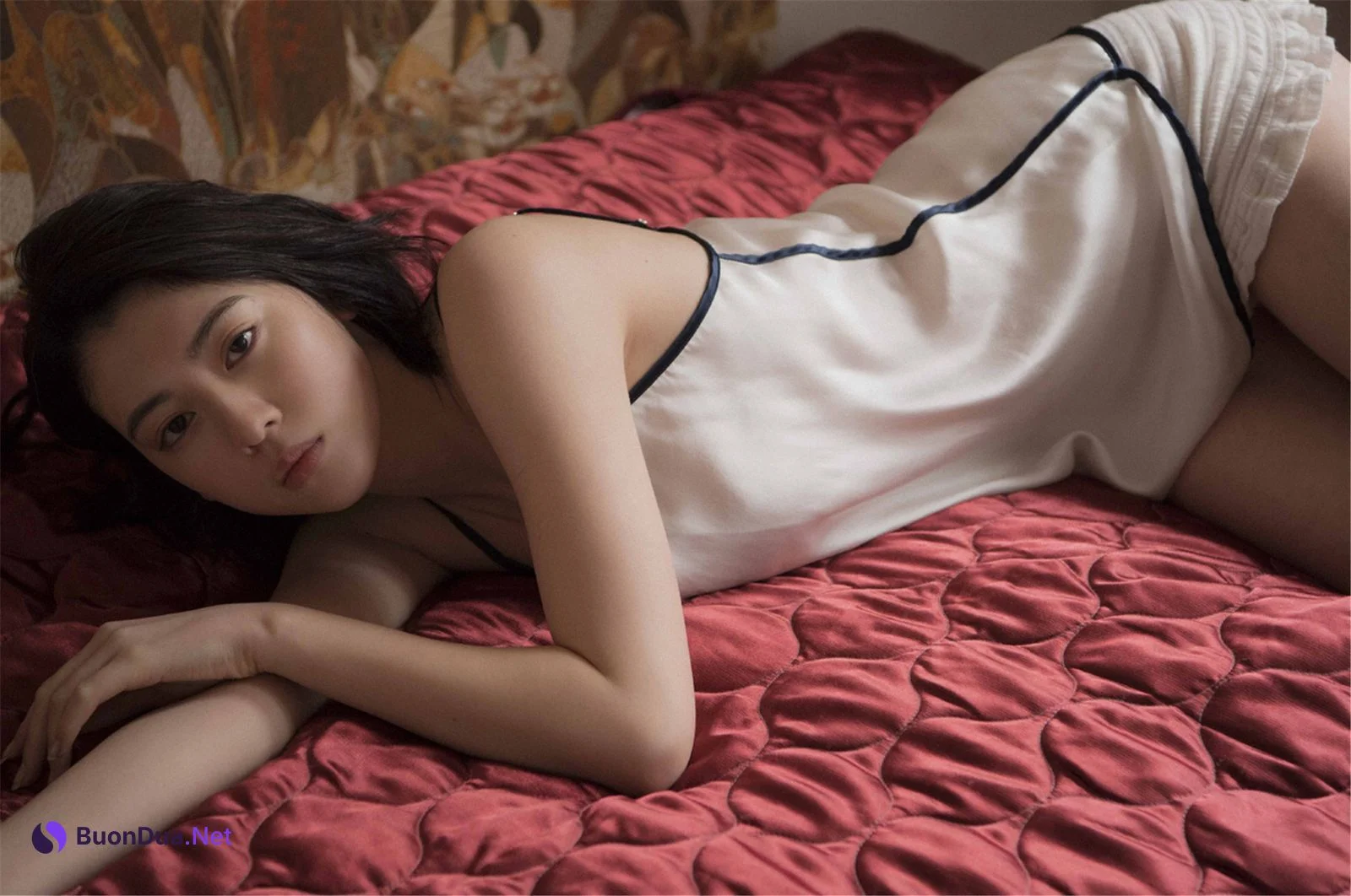 Ayaka Miyoshi 三吉彩花, デジタル写真集 「空をこえて」 Set.01 - Photo 9