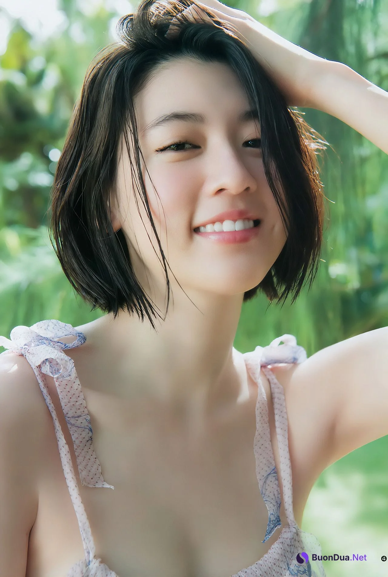 Ayaka Miyoshi 三吉彩花, Young Jump 2017 No.17 (ヤングジャンプ 2017年17号) - Photo 4