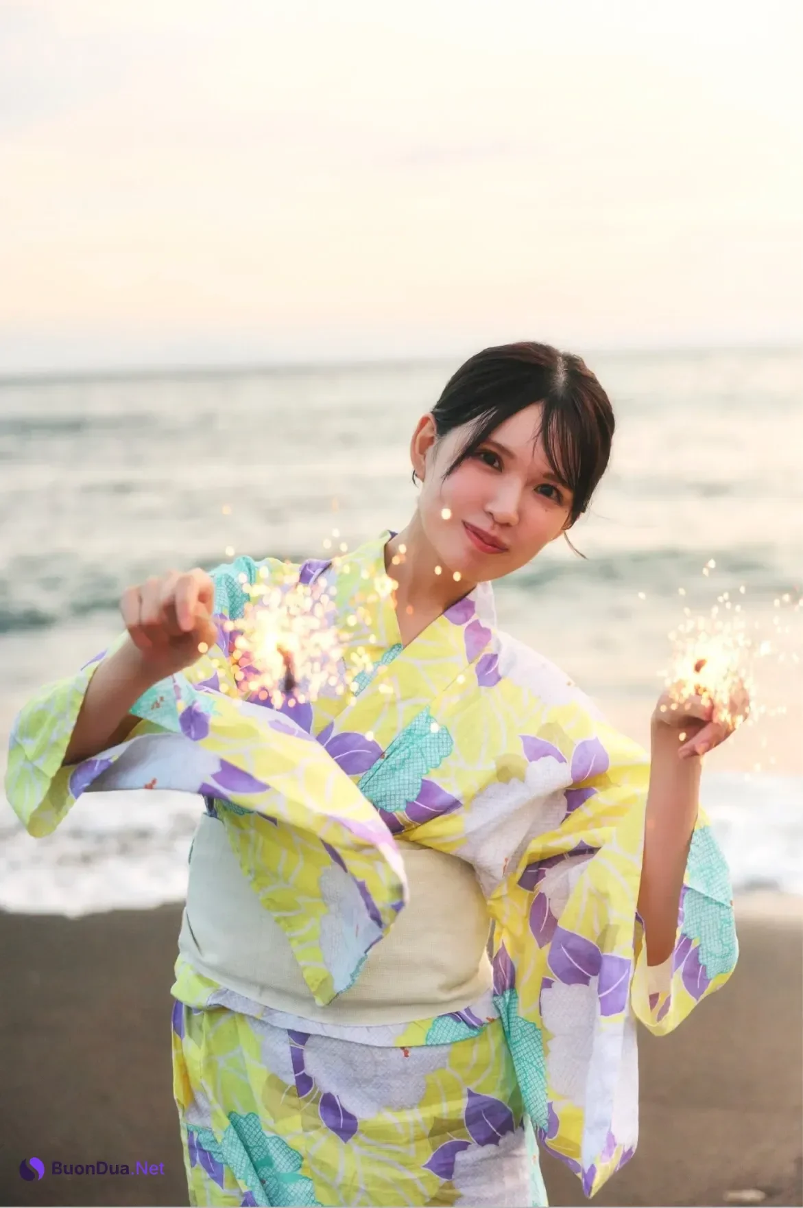 Ayaka Okamoto 岡本彩夏, SPA!デジタル写真集 「初めてで彩る“夏” 全50カット先行公開」 Set.01 - Photo 5