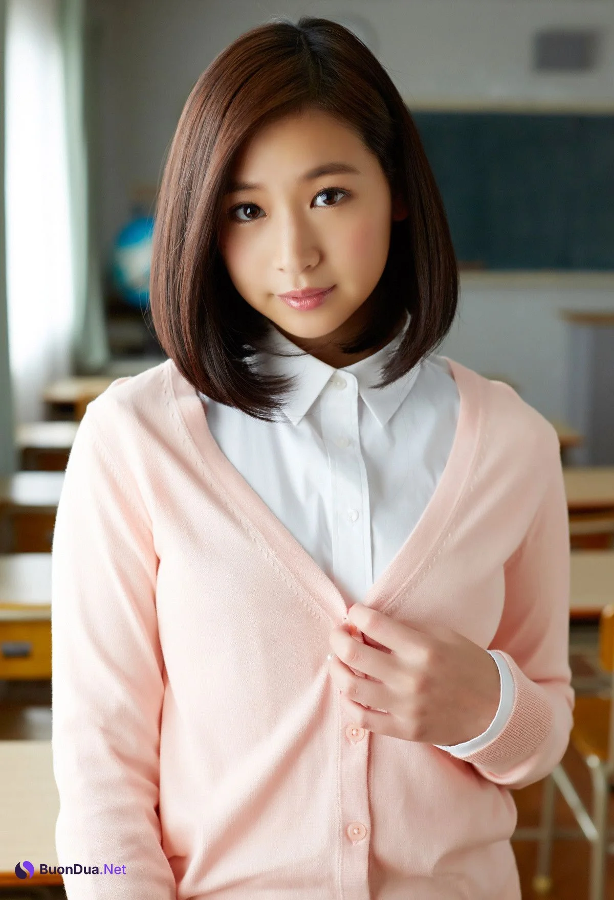 Ayaka Sayama 佐山彩香, デジタル写真集 「まだ残ってたの？」 - รูปภาพ 13
