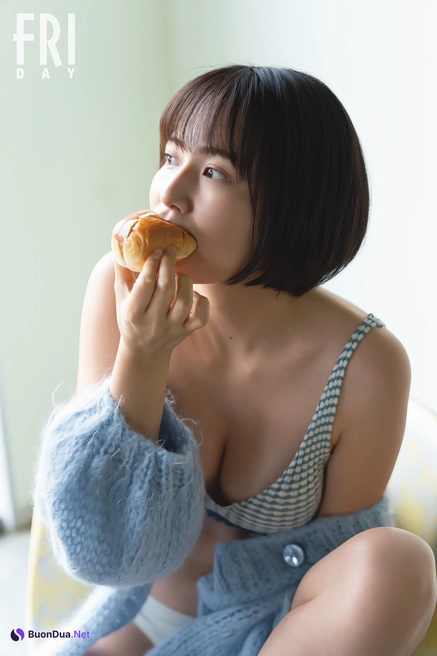Ayaka Shinya 新谷あやか, FRIDAY 2024.05.24 (フライデー 2024年5月24日号) - Photo 8