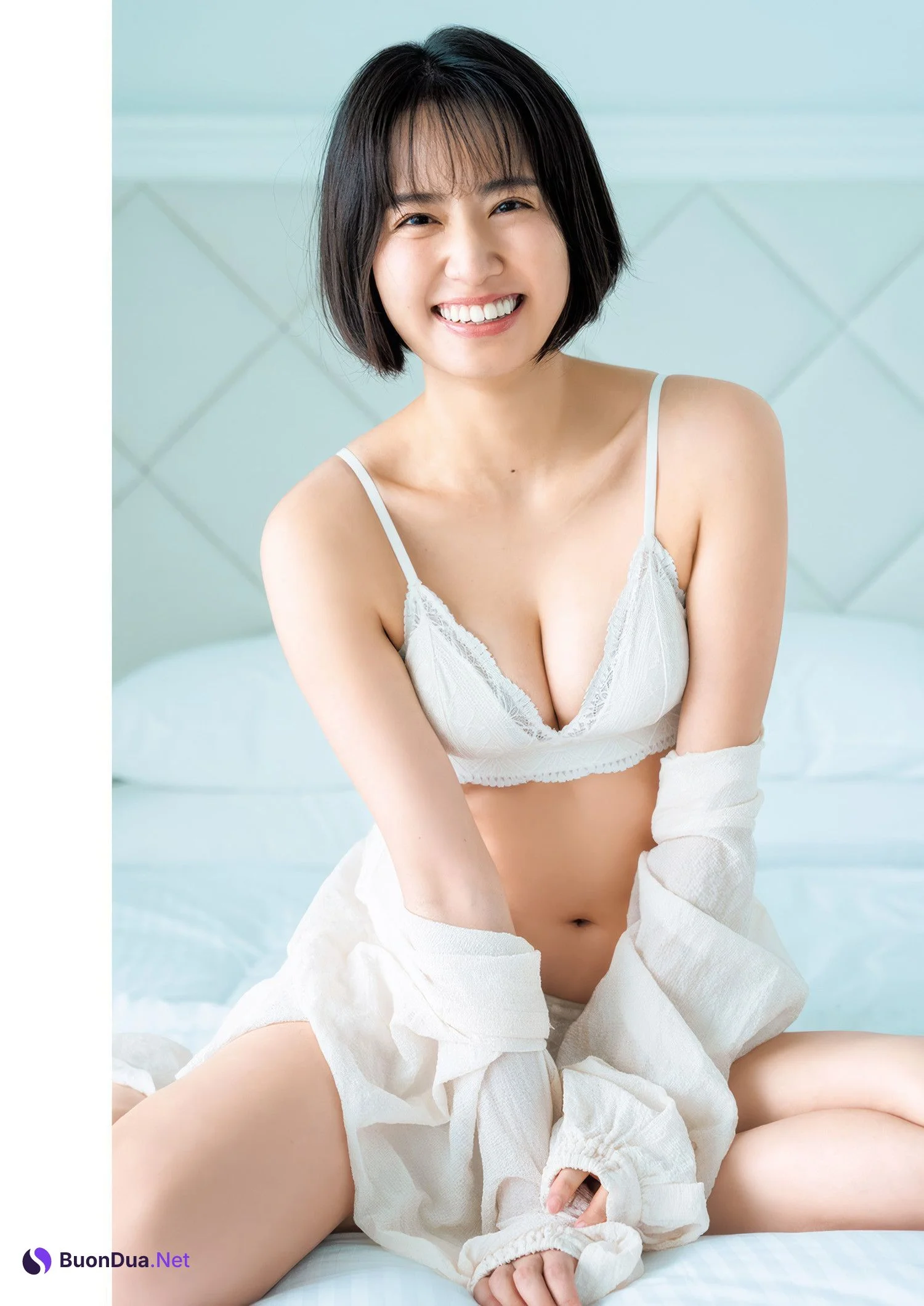 Ayaka Shinya 新谷あやか, Young Jump 2025 No.13 (ヤングジャンプ 2025年13号) - Photo 5