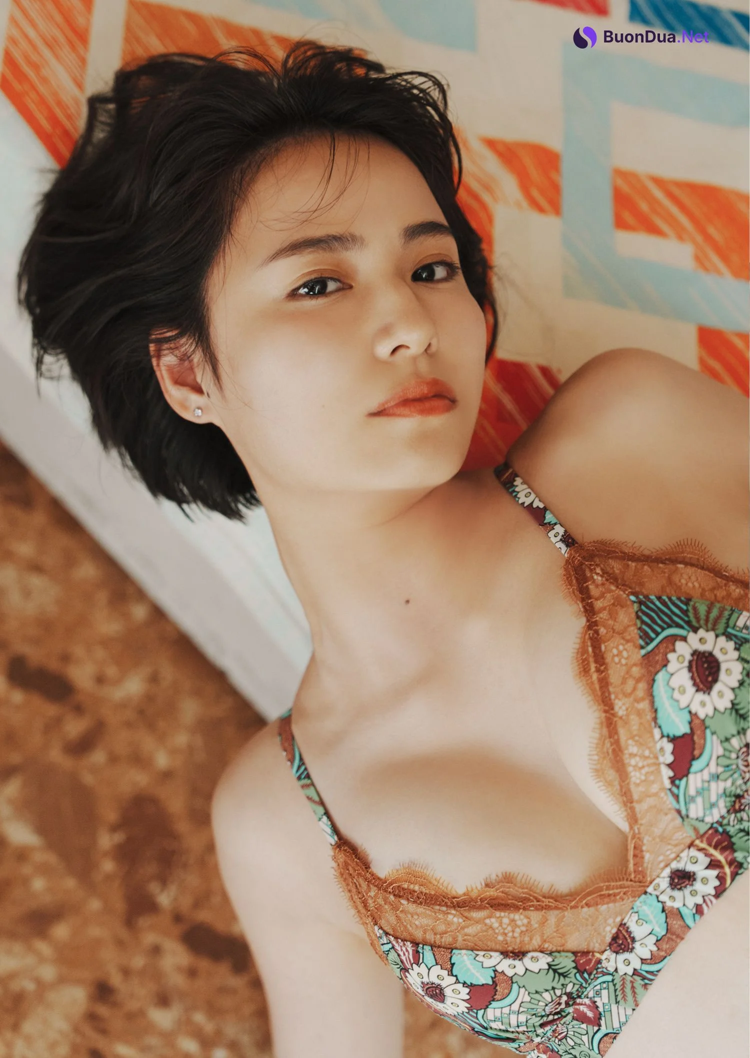 Ayaka Shinya 新谷あやか, Young Jump 2025 No.35 (ヤングジャンプ 2025年35号) - Photo 13