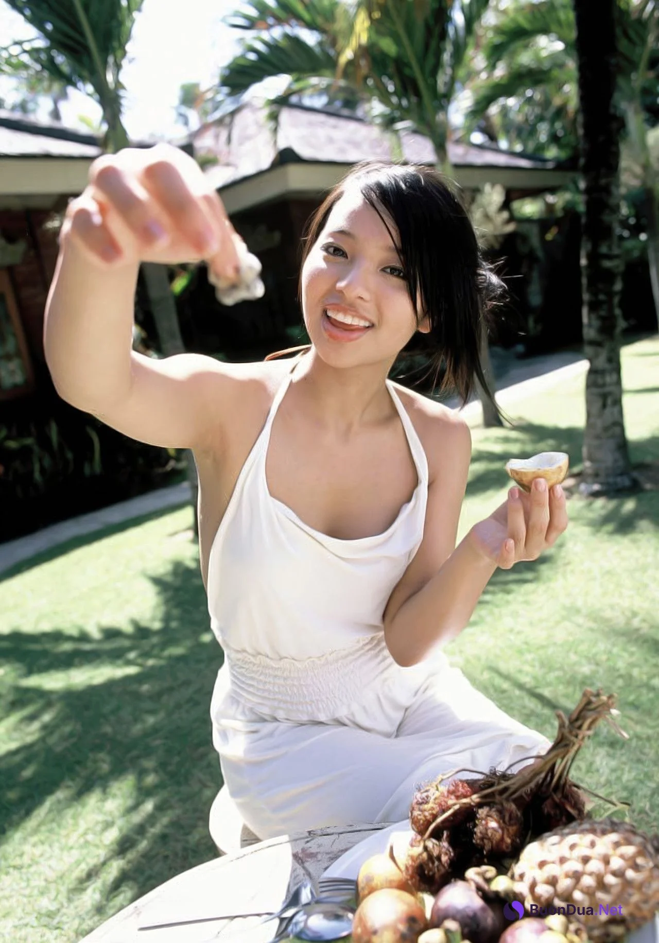 Ayame Misaki 水崎綾女, 写真集 〜常夏BODY〜 - Photo 7