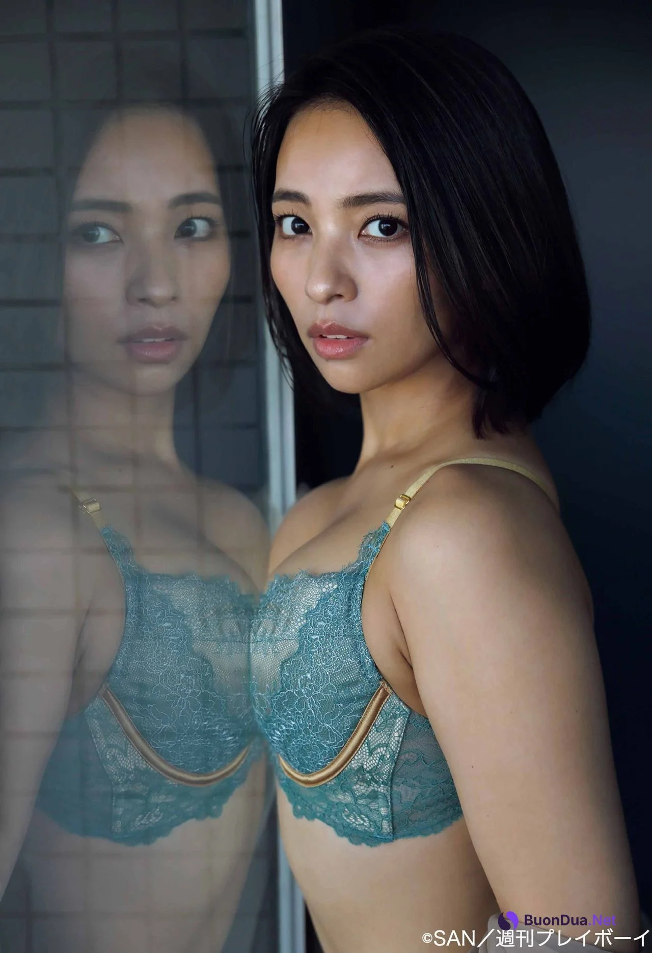 Ayame Misaki 水崎綾女, Weekly Playboy 2021 No.47 (週刊プレイボーイ 2021年47号) - Photo 10