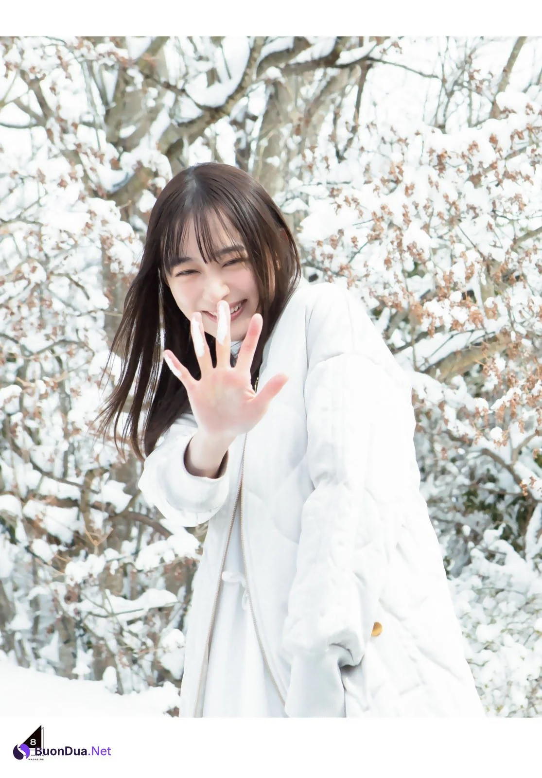 Ayane Suzuki 鈴木絢音, Shonen Magazine 2022 No.16 (週刊少年マガジン 2022年16号) - Photo 10