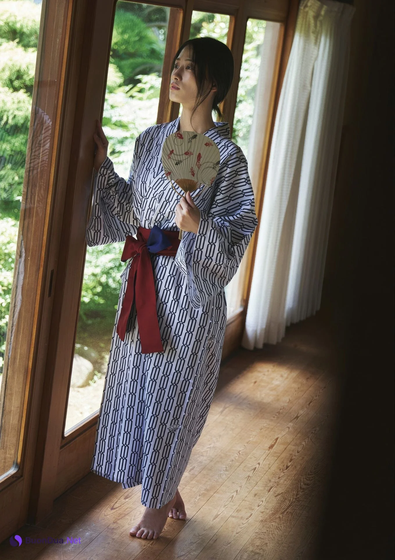 Ayano Sumida 澄田綾乃, BRODYデジタル写真集 『短い祭』 Set.02 - 写真 3