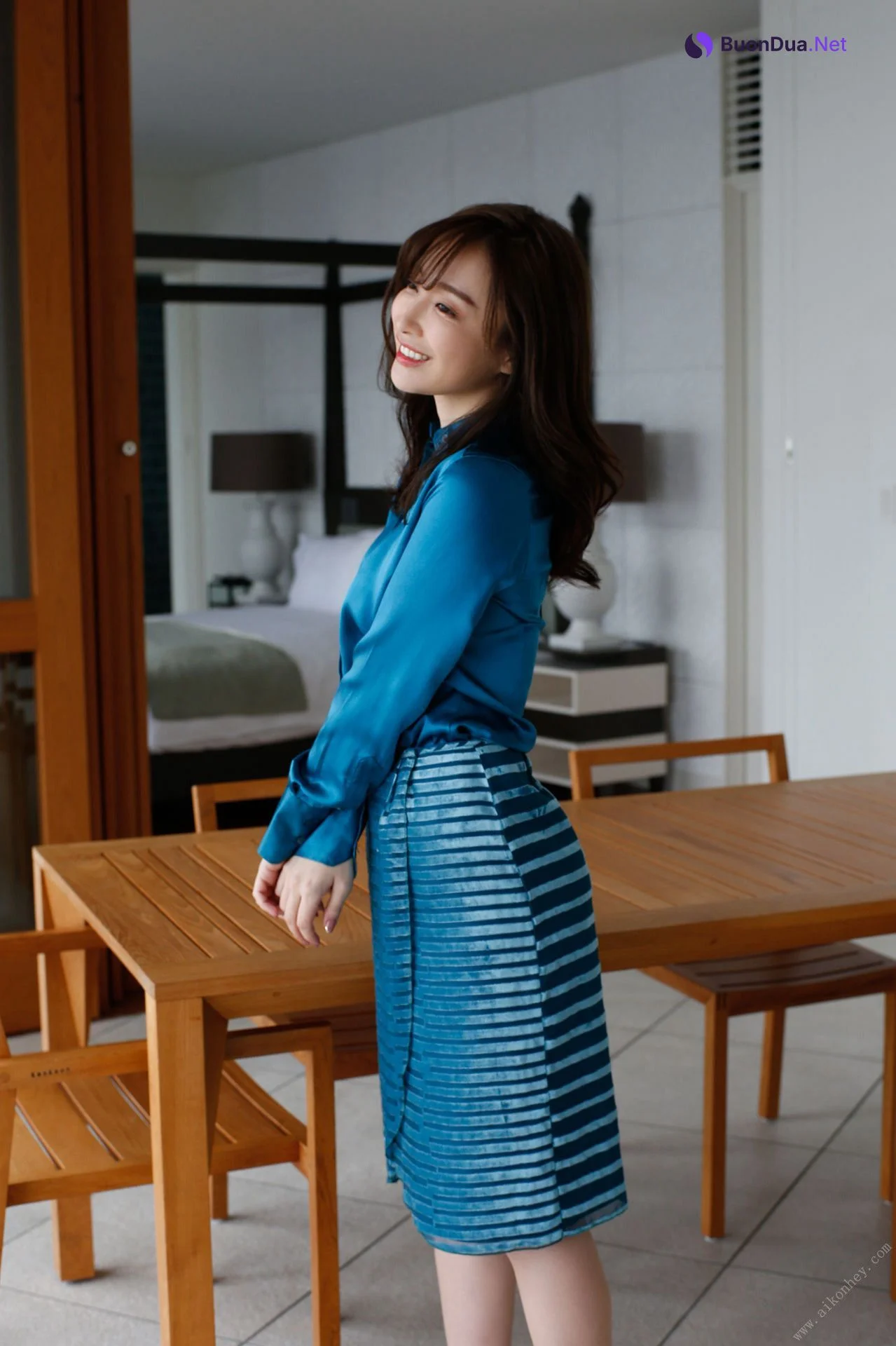 Ayano Takeuchi 竹内渉, FRIDAYデジタル写真集 「妖艶ヒップ Vol.03」 Set.01 - รูปภาพ 2