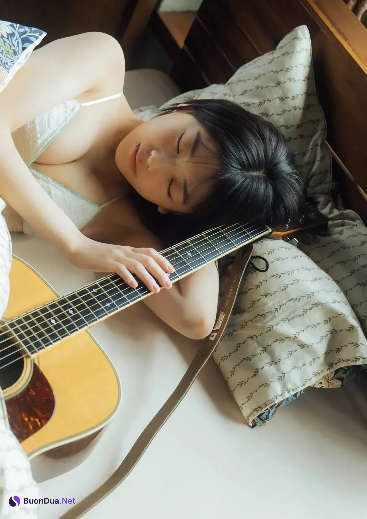 Ayu Okuma 大熊杏優 – デジタル限定 写真集 「ギターはともだち」 - Photo 9