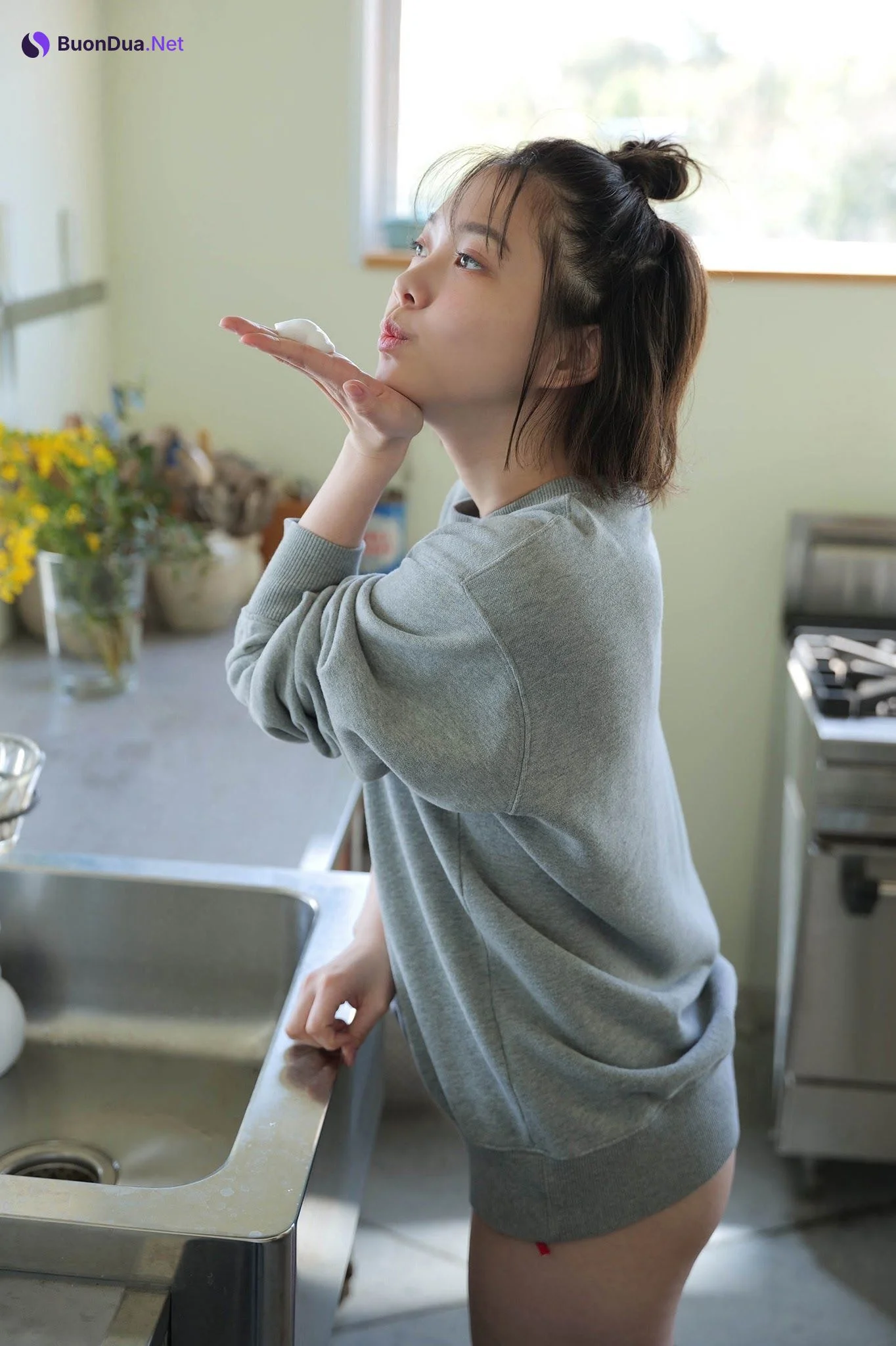 Ayuna Nitta 新田あゆな, ヤンマガWeb グラビアちゃんはバズりたい Set.01 - Photo 4