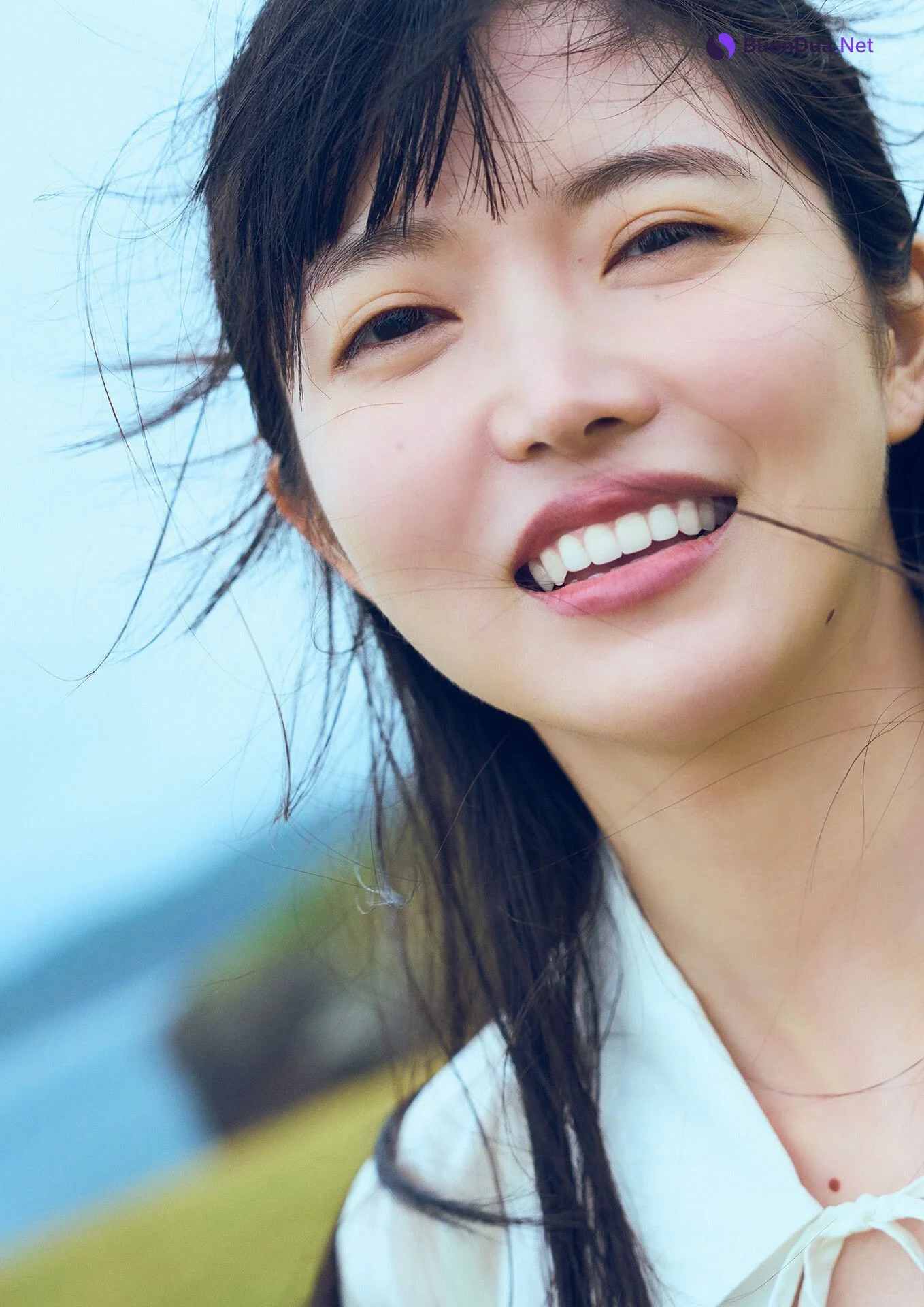 Azusa Onodera 小野寺梓, 1st 写真集 「偶像に生きる」 Set.01 - Photo 2