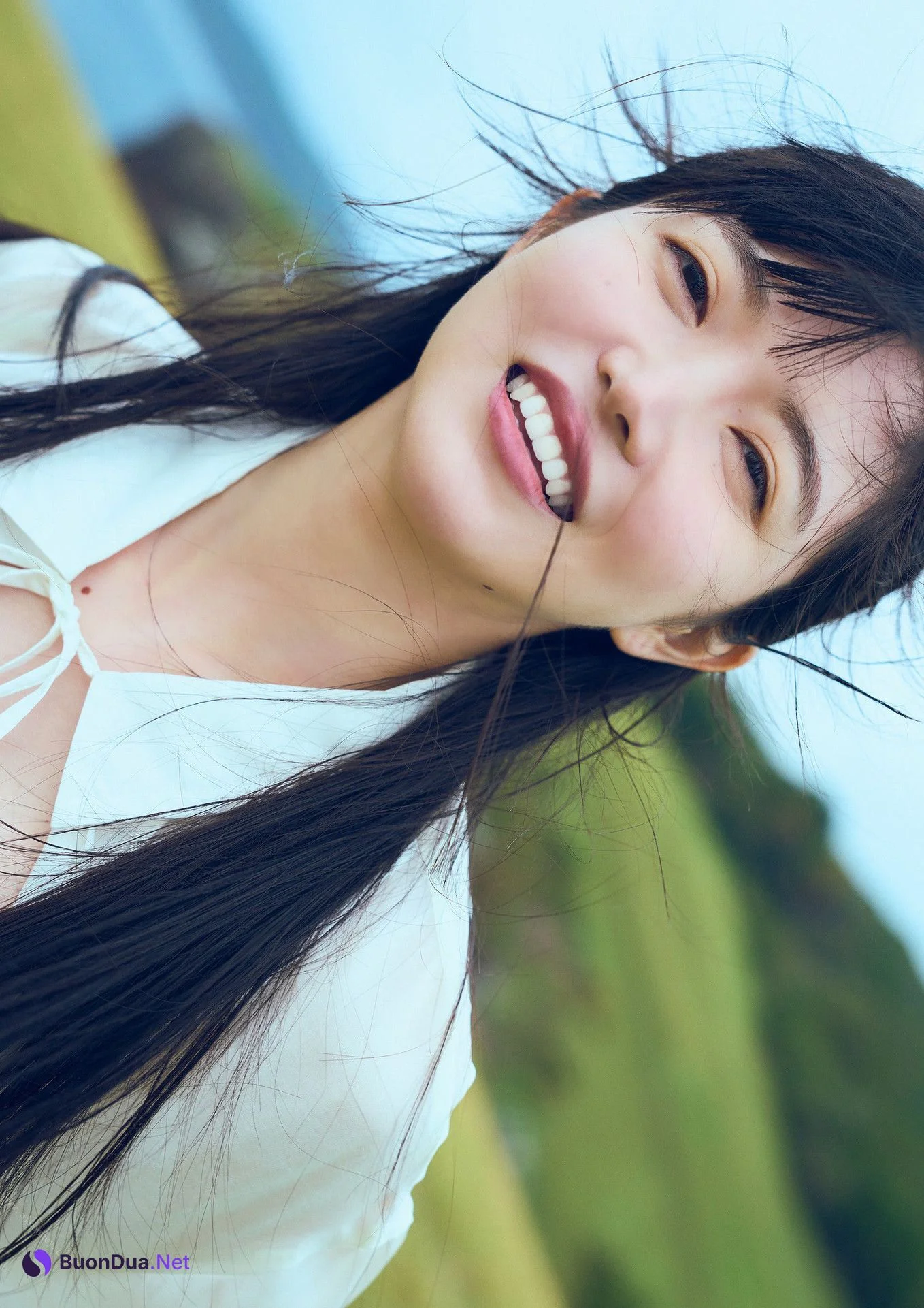 Azusa Onodera 小野寺梓, 1st 写真集 「偶像に生きる」 Set.01 - Photo 4