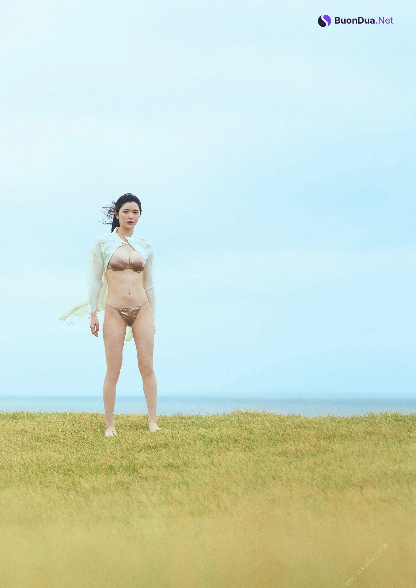Azusa Onodera 小野寺梓, 1st 写真集 「偶像に生きる」 Set.01 - Photo 7