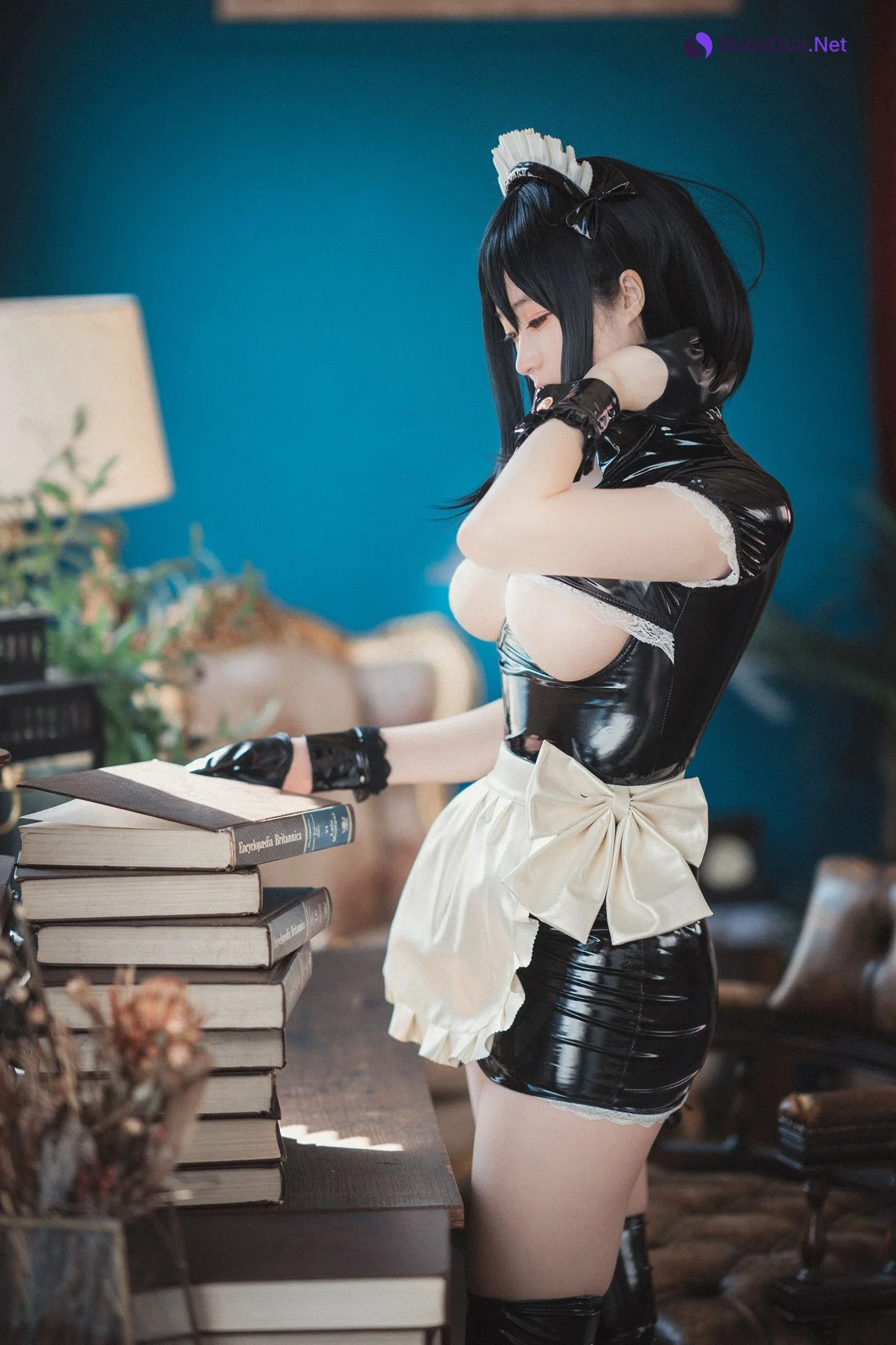 Bambi 밤비, DJAWA ‘Femme de Chambre en Latex’ Set.01 - Photo 3