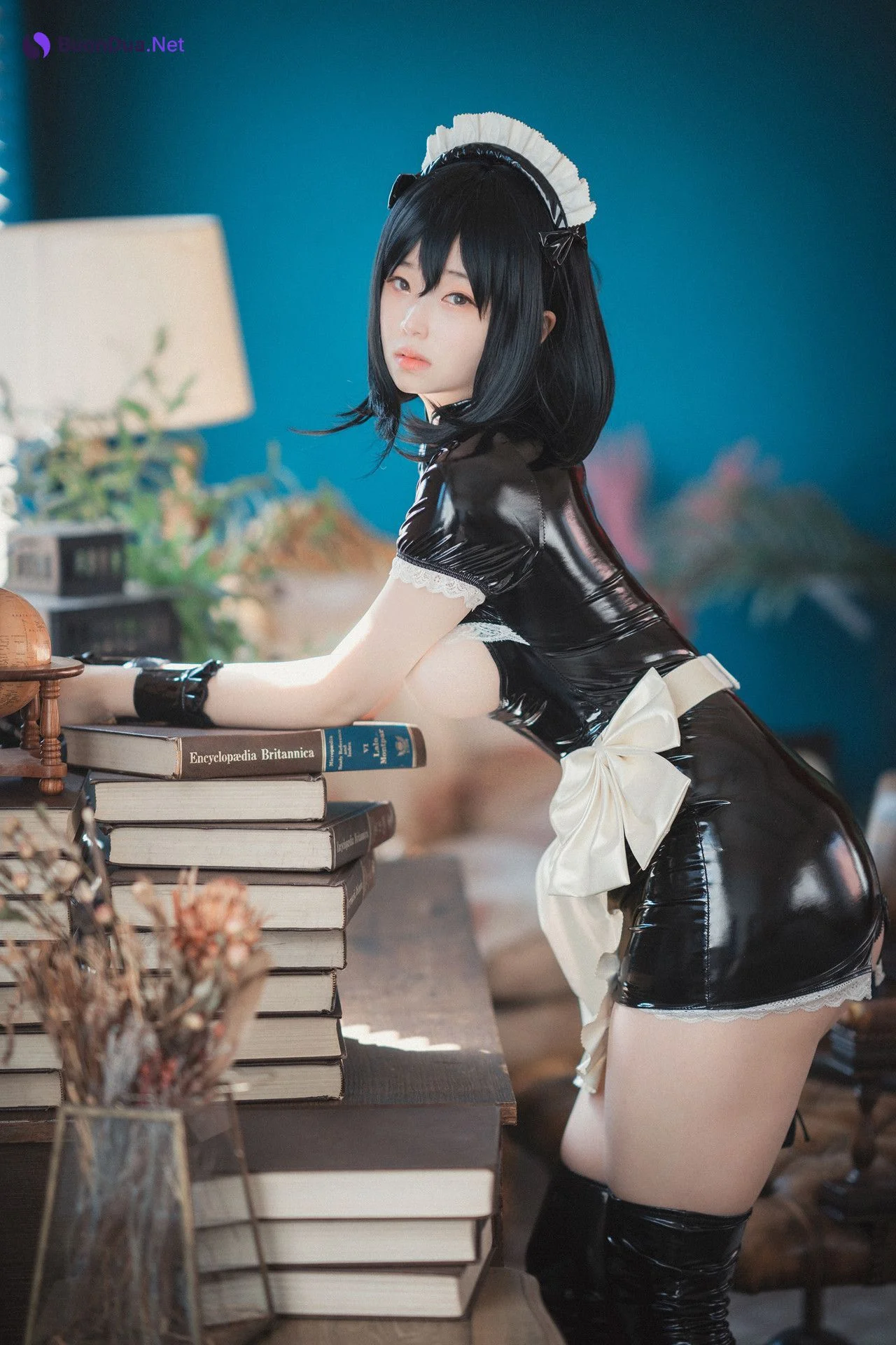 Bambi 밤비, DJAWA ‘Femme de Chambre en Latex’ Set.01 - Photo 4