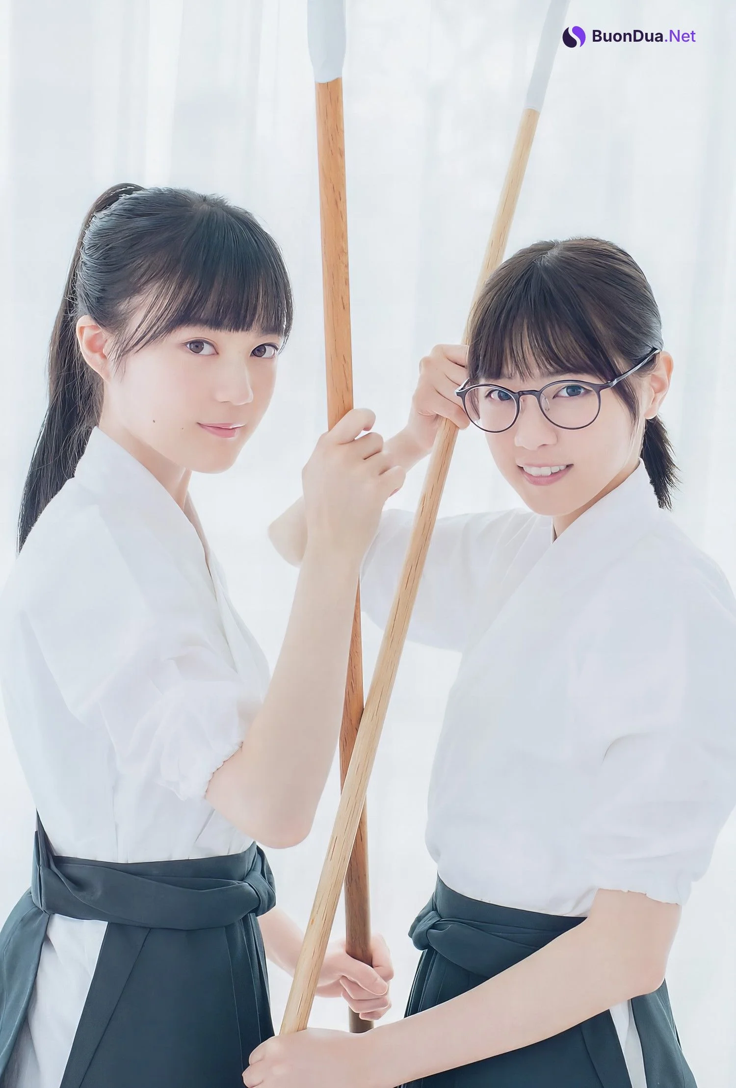 西野七瀬・生田絵梨花, Big Comic Spirits 2017 No.42 (ビッグコミックスピリッツ 2017年42号) - Photo 6