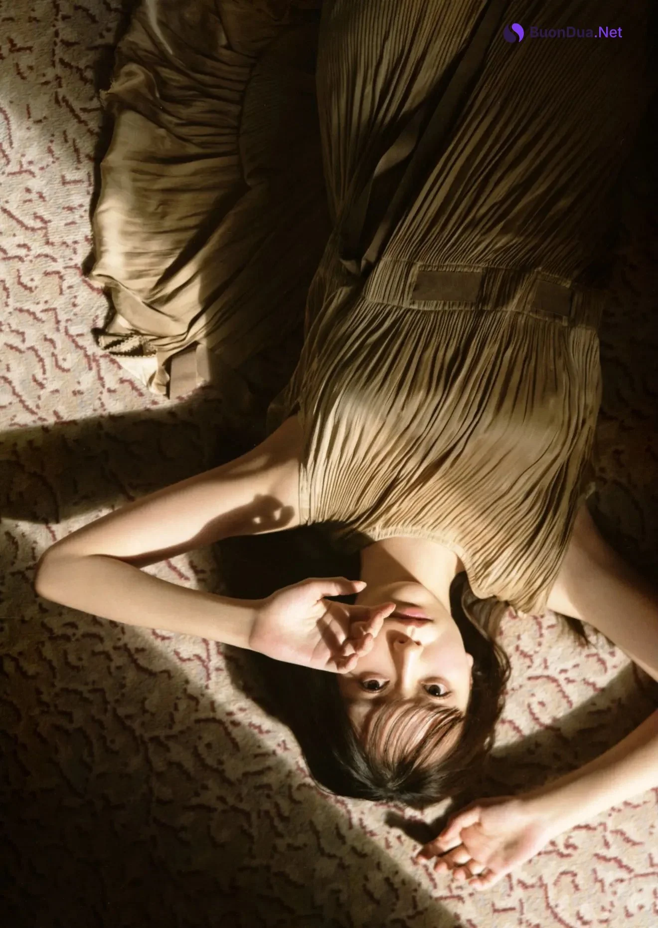 小池美波, 齊藤京子, 弓木奈於, B.L.T. 2021.01 (ビー・エル・ティー 2021年1月号) - รูปภาพ 2