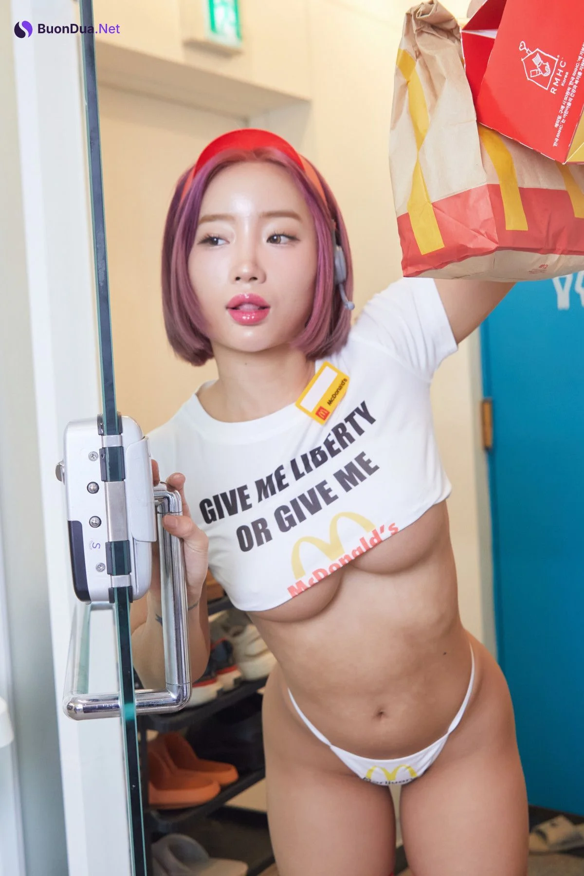 Booty Queen 엉덩퀸, HIGH FANTASY Vol.03 “Delivery Girl” - Photo 10