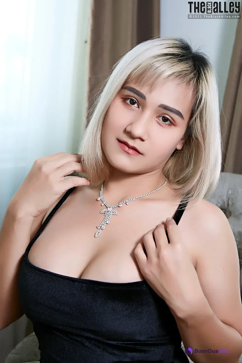 Bouquet – The Black Alley Photobook Set.06 - Photo 2