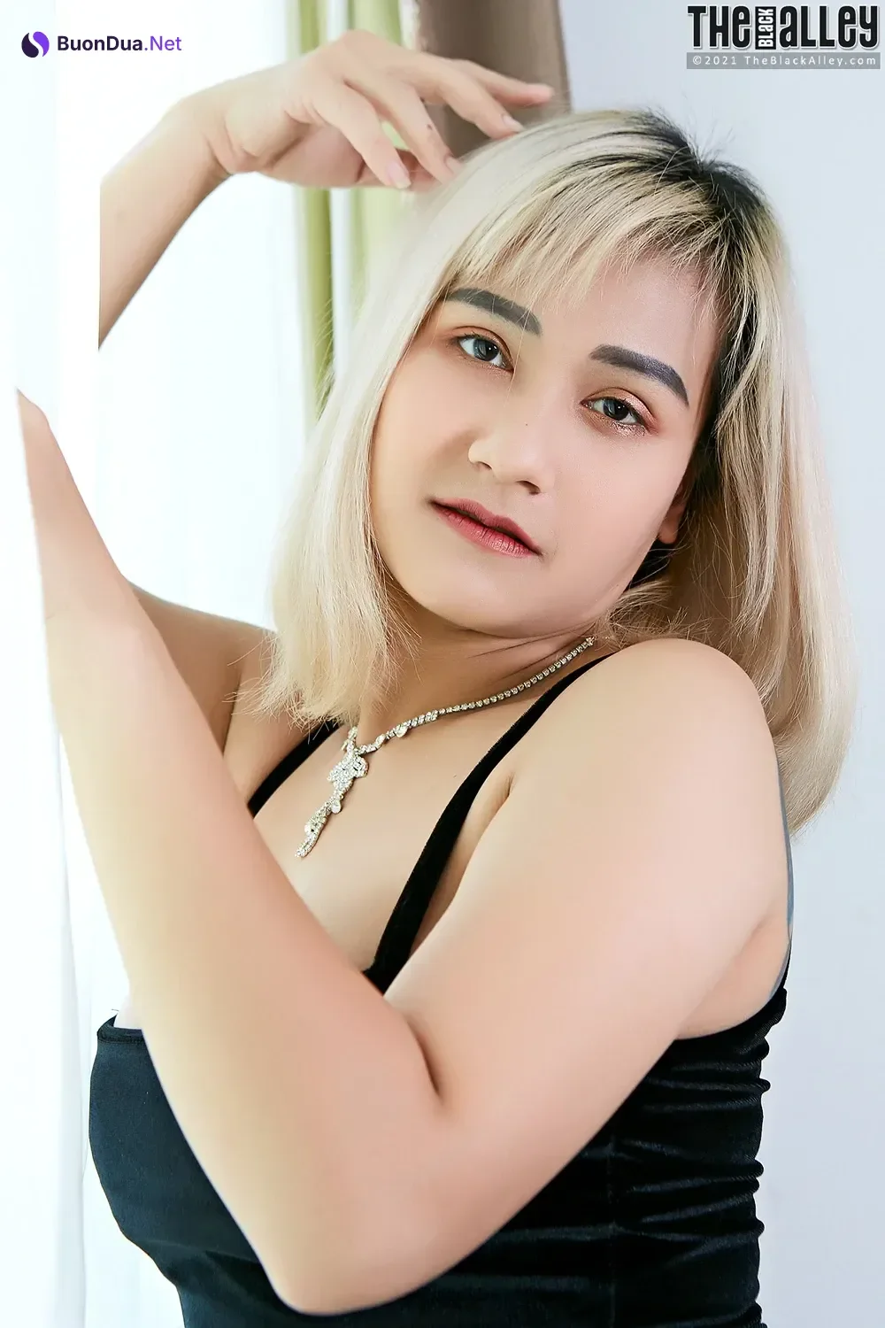 Bouquet – The Black Alley Photobook Set.06 - Photo 9