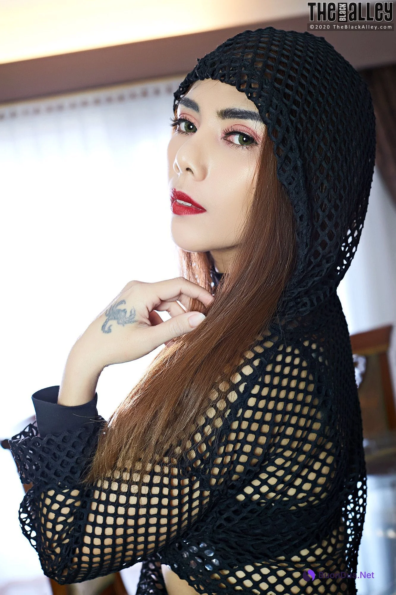 Carolina Fong The Black Alley Photobook Set.38 - Photo 10